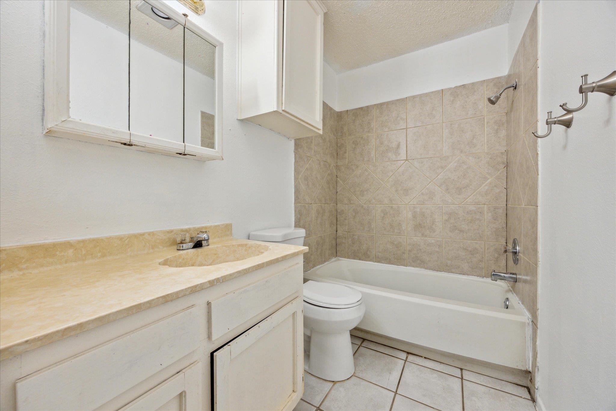 5108 Lambs Ln, Austin, TX 78744