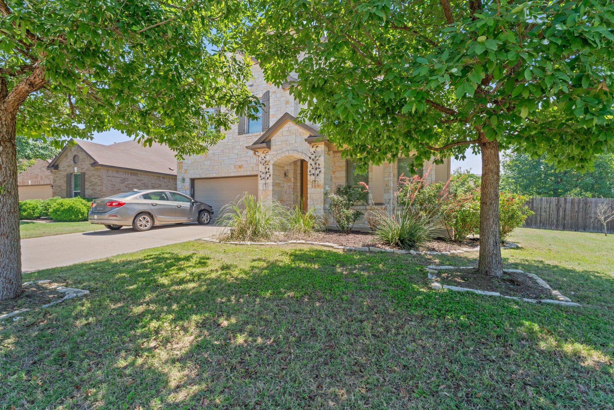 1109 Hyde Park Dr, Round Rock, TX 78665