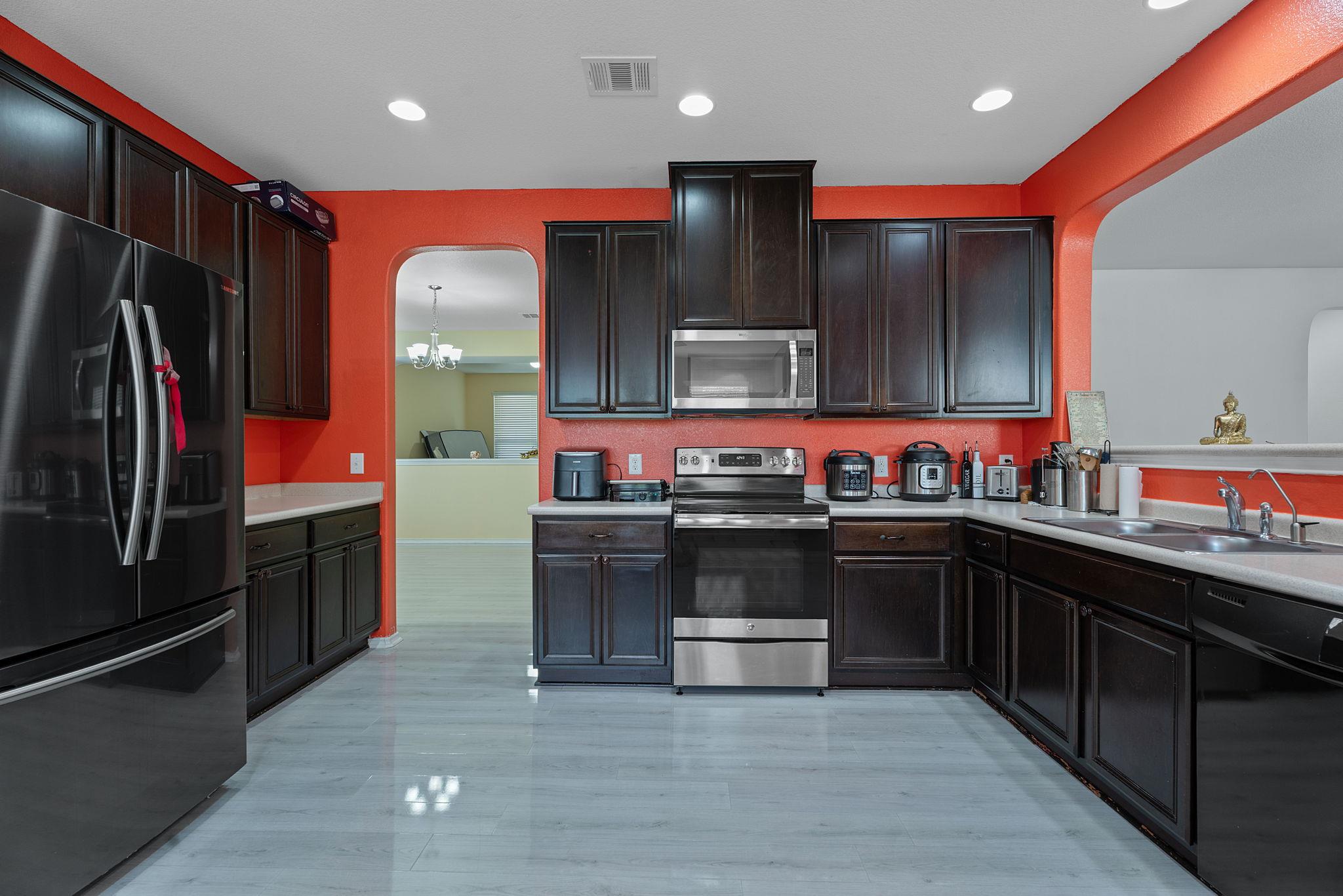 1109 Hyde Park Dr, Round Rock, TX 78665