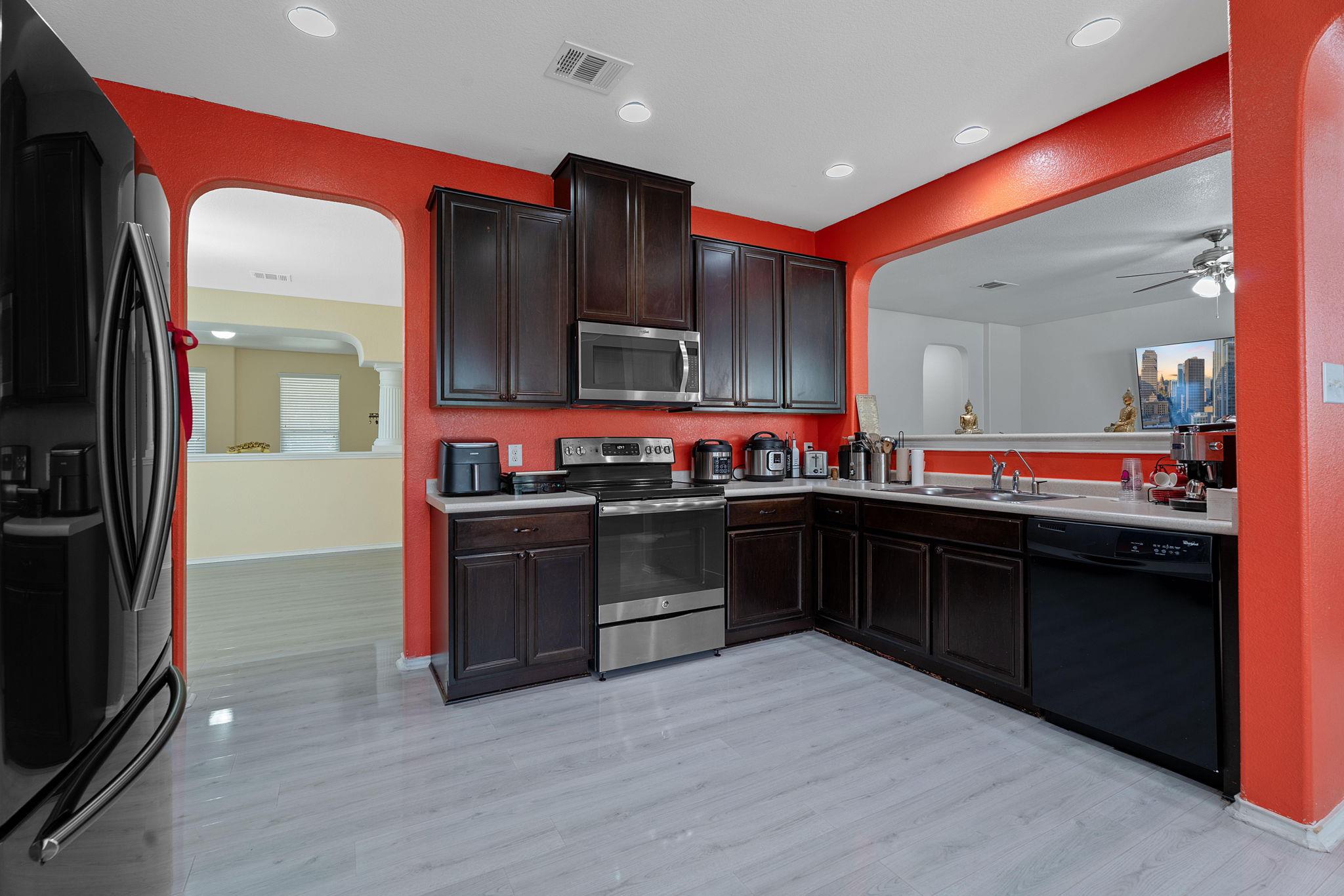 1109 Hyde Park Dr, Round Rock, TX 78665
