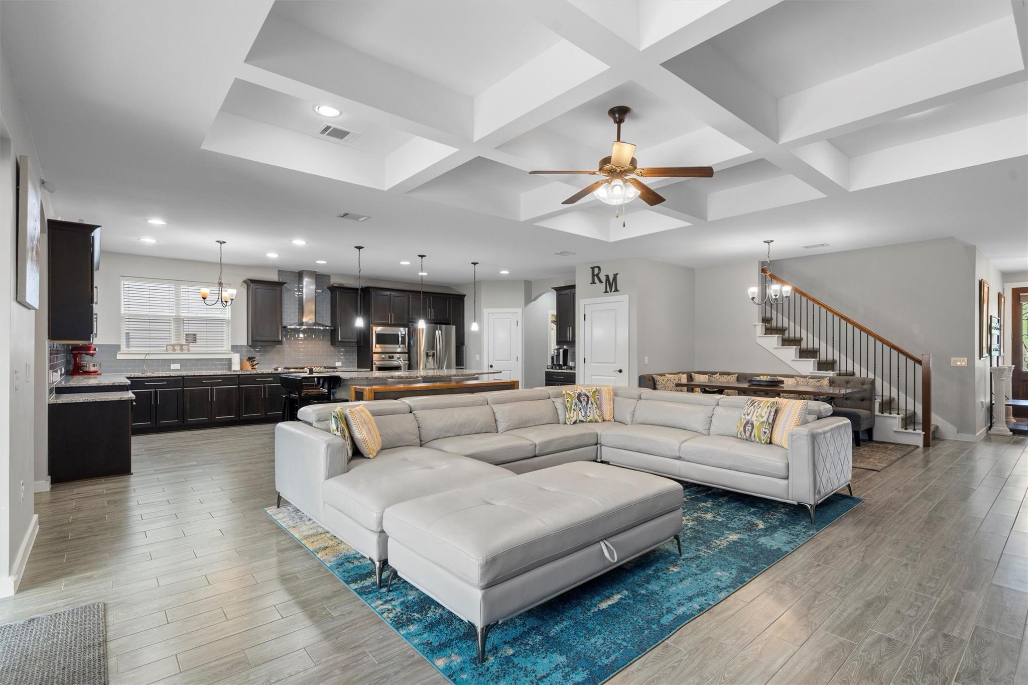 7813 Barbary Ct, Austin, TX 78744
