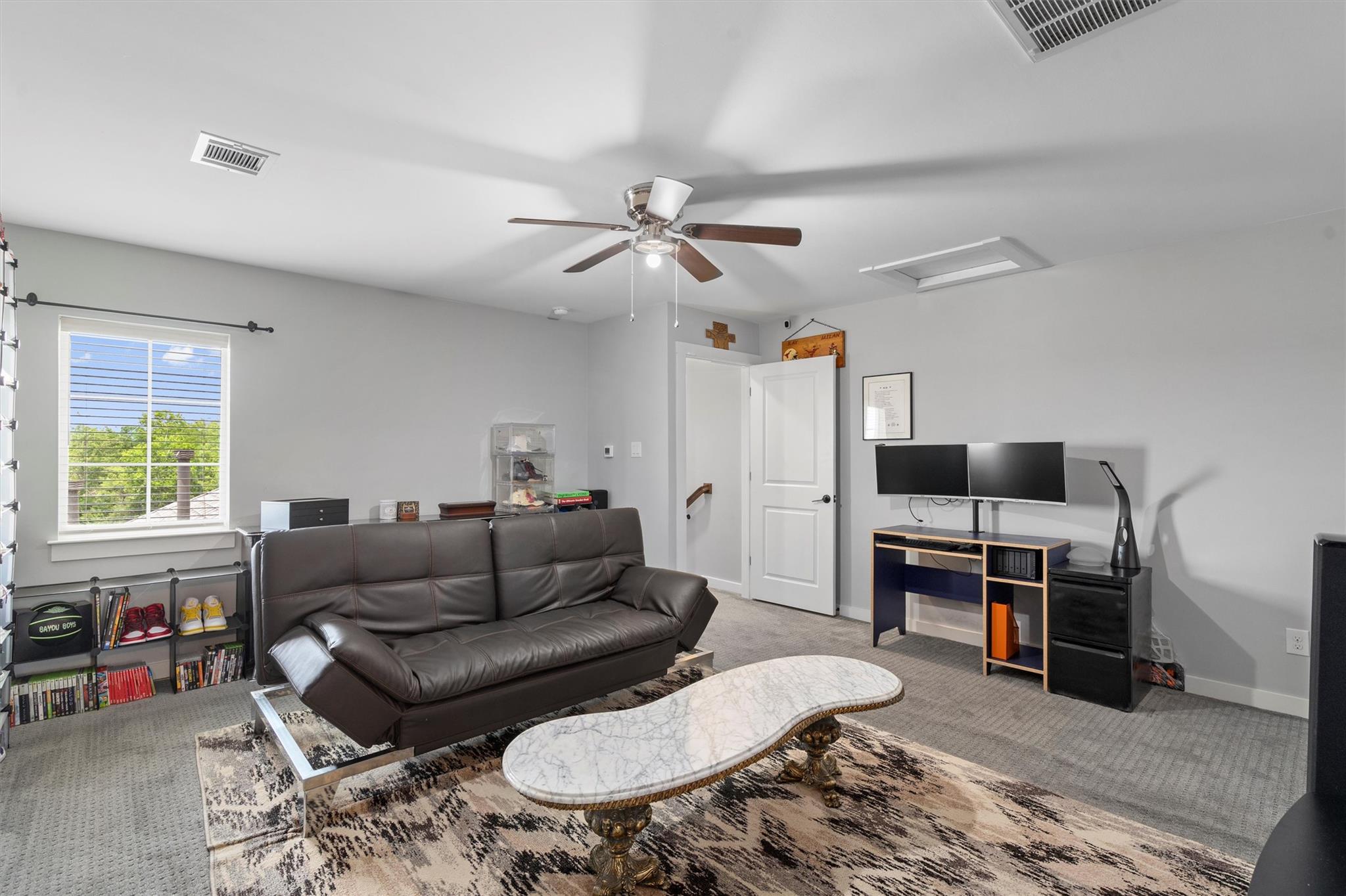 7813 Barbary Ct, Austin, TX 78744