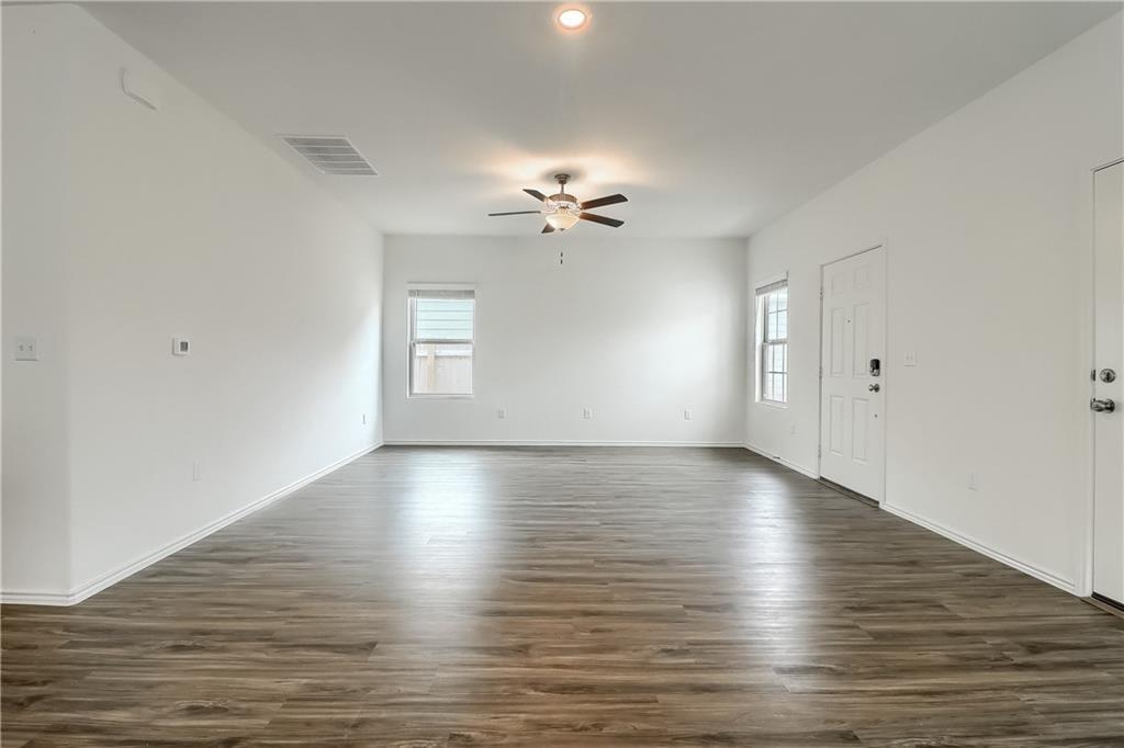 7213 Tonka Ln, Austin, TX 78744