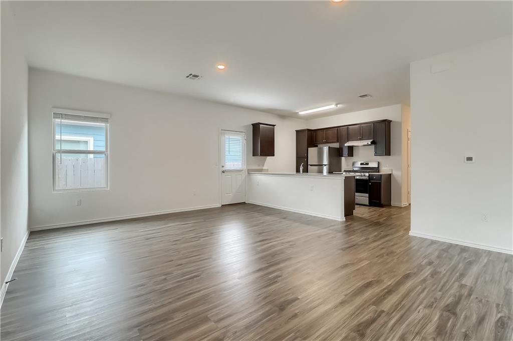 7213 Tonka Ln, Austin, TX 78744