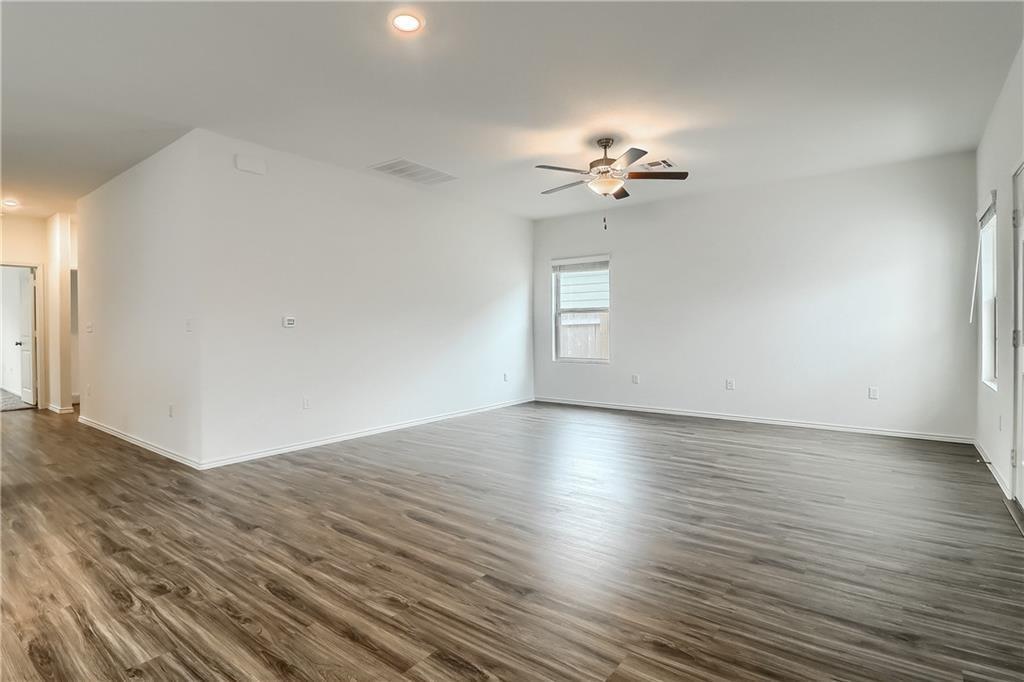 7213 Tonka Ln, Austin, TX 78744