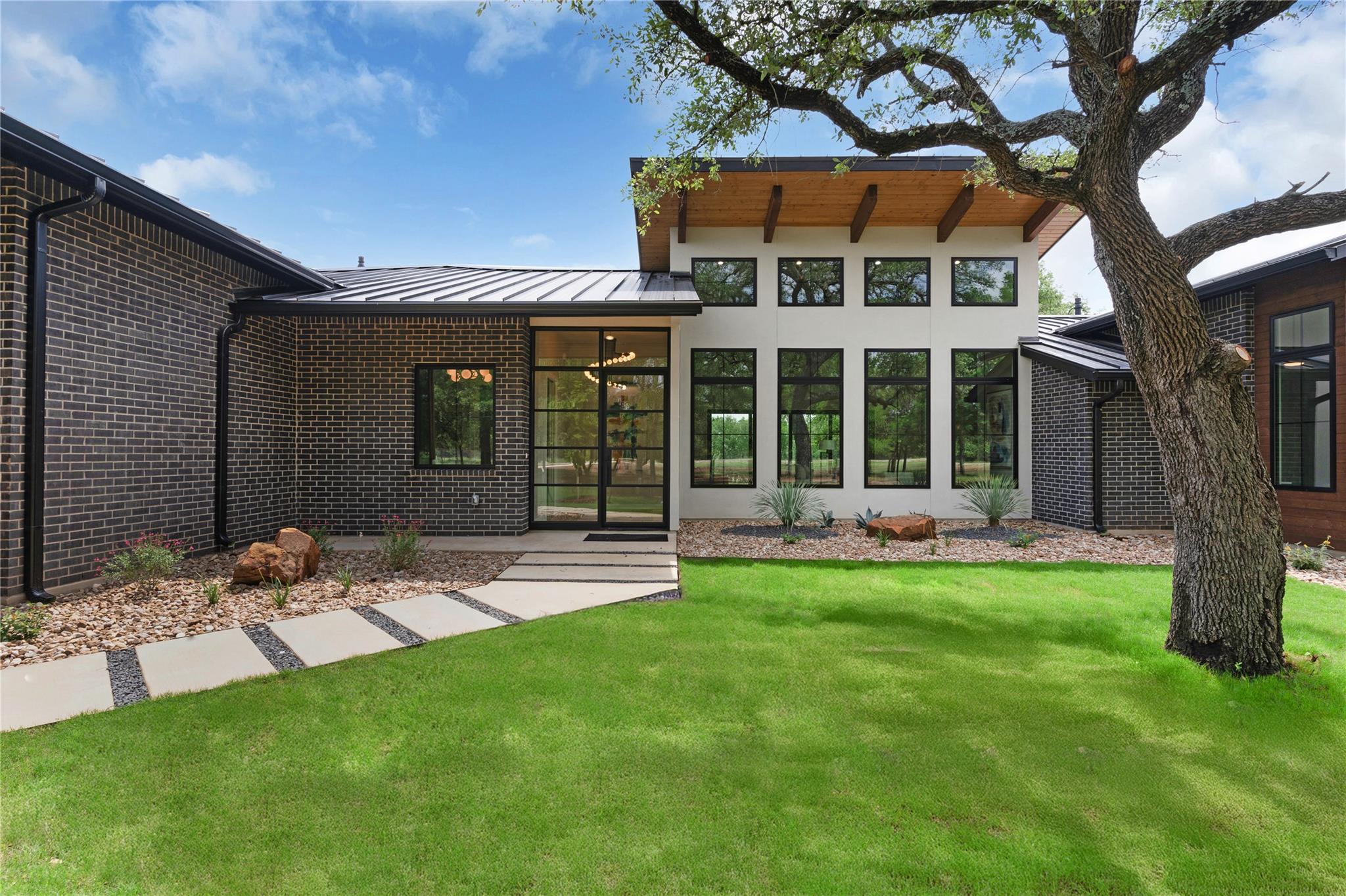 8341 Brewer Ln, Salado, TX 76571