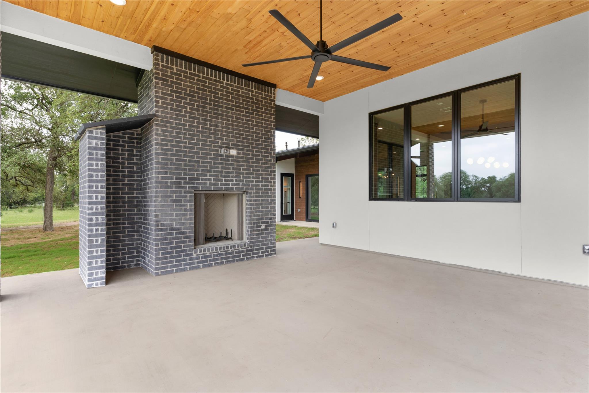 8341 Brewer Ln, Salado, TX 76571