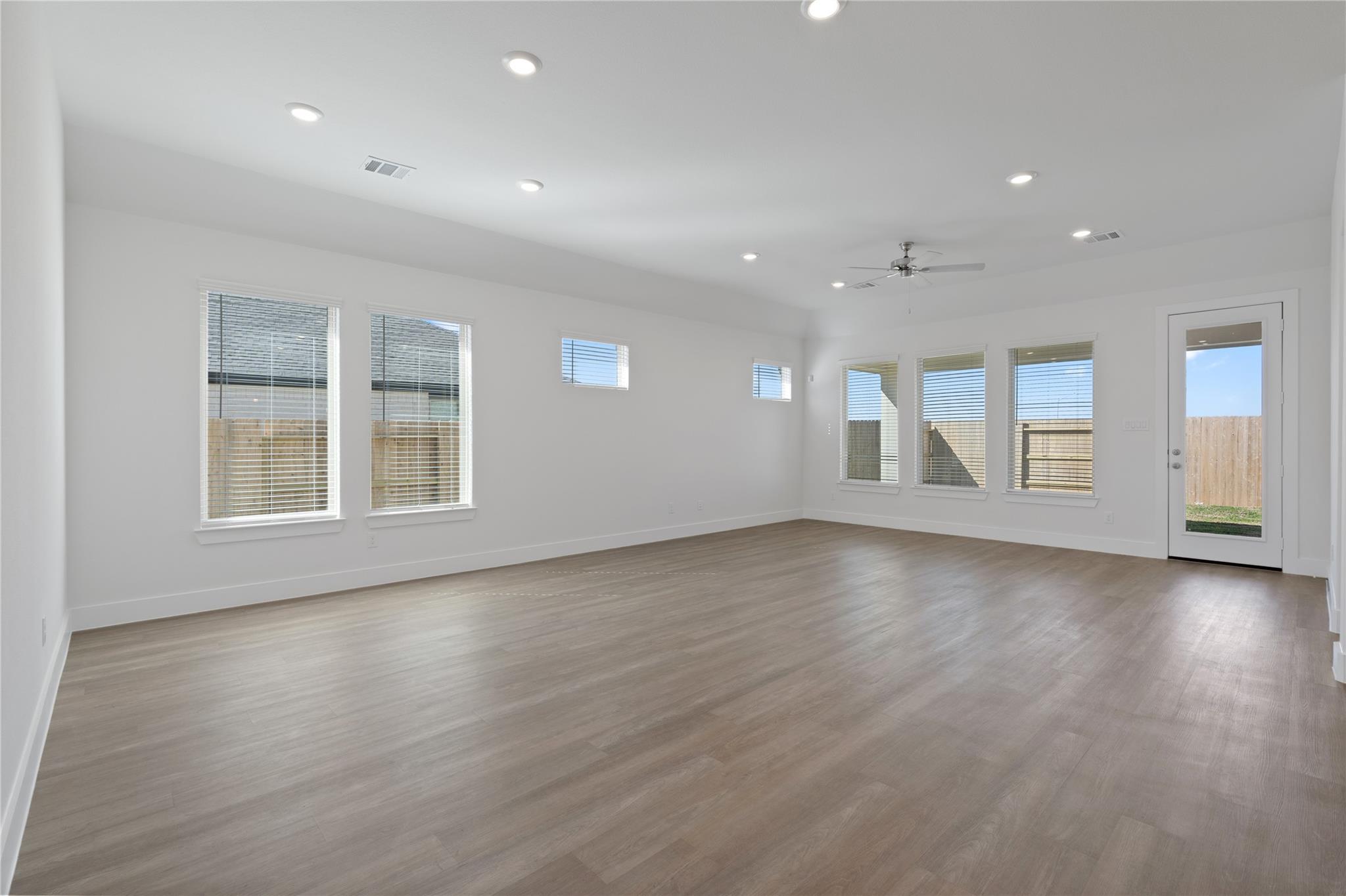 320 Royal Fern Rd, Hutto, TX 78634