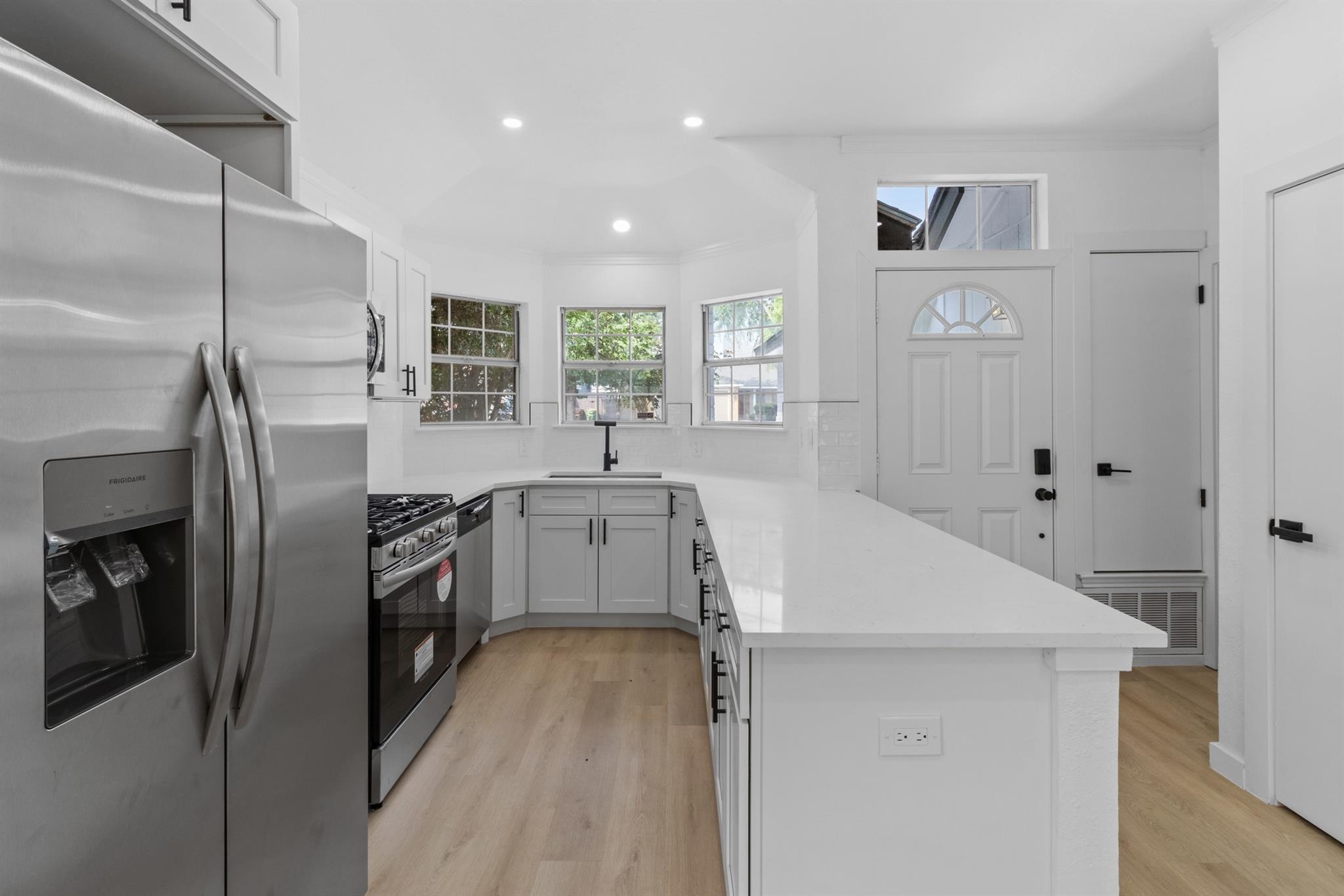 1701 SOUTHWESTERN Trl, Round Rock, TX 78664