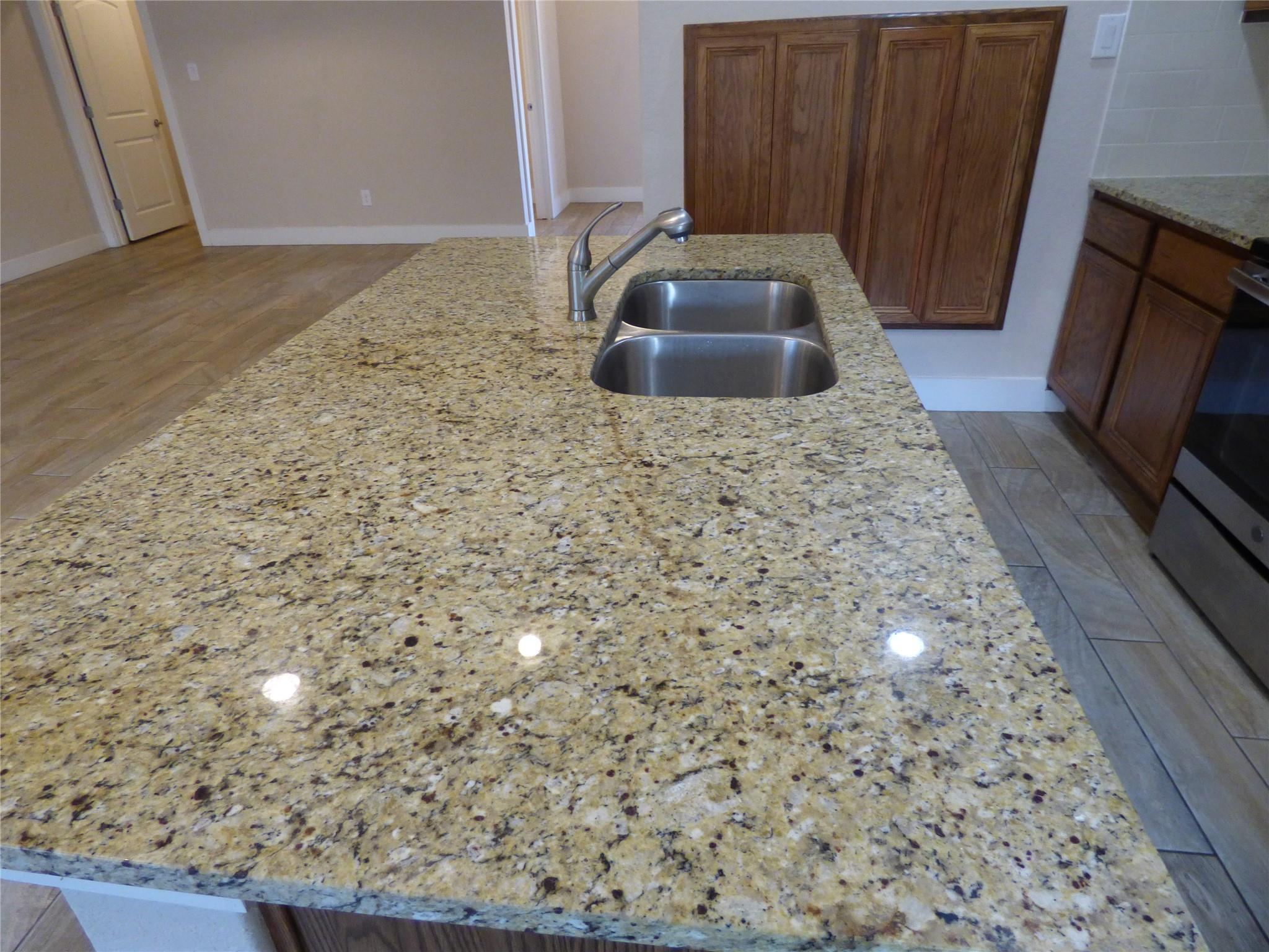 918 Crystal Brook Cv, New Braunfels, TX 78130