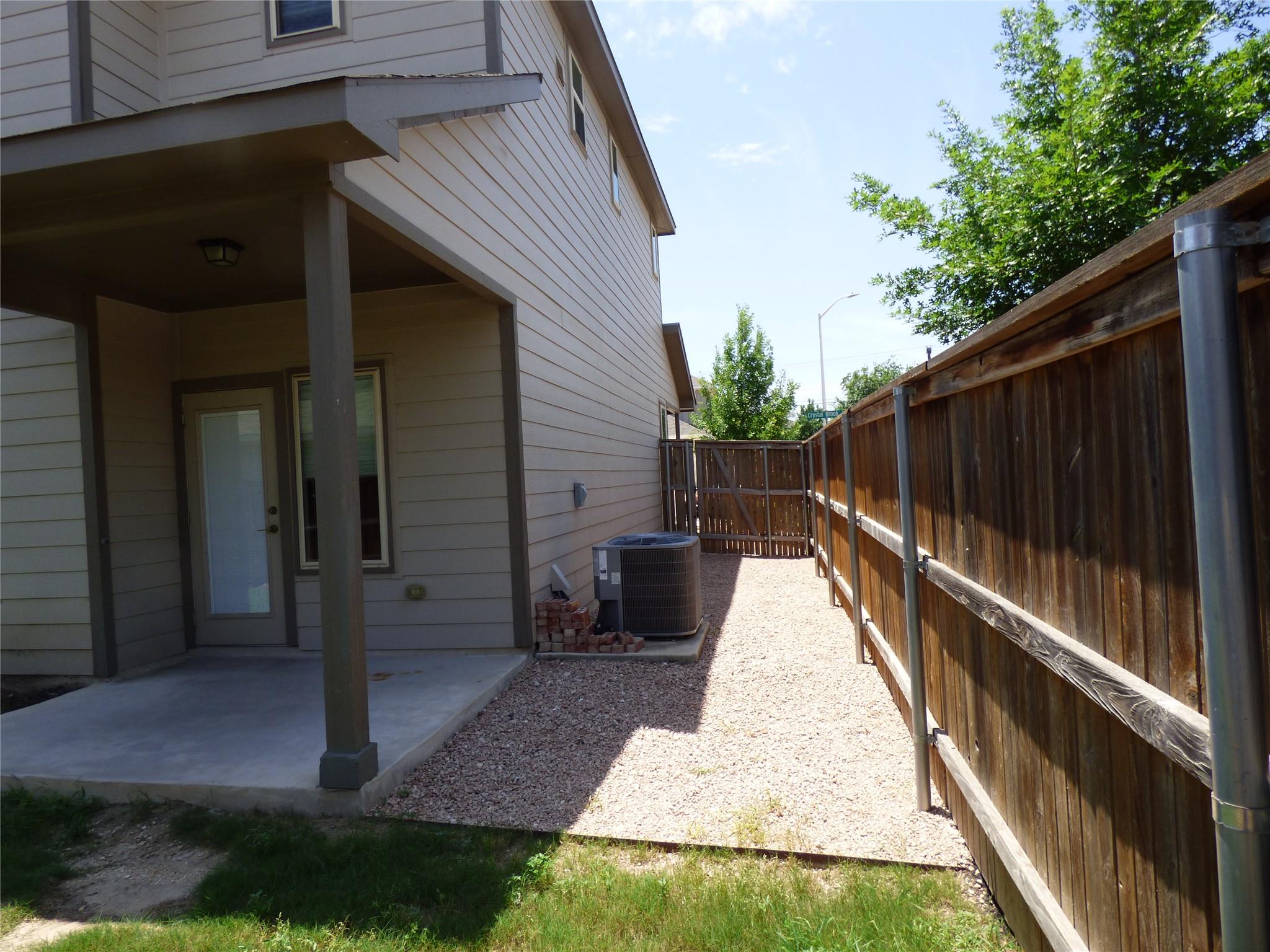 918 Crystal Brook Cv, New Braunfels, TX 78130