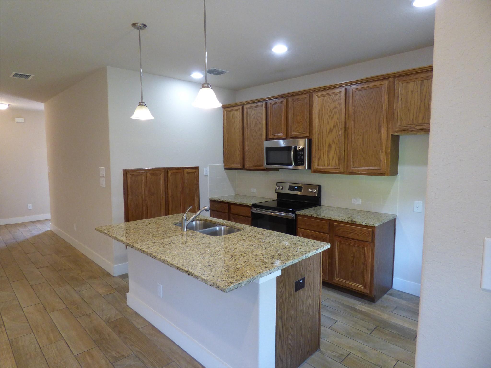 918 Crystal Brook Cv, New Braunfels, TX 78130