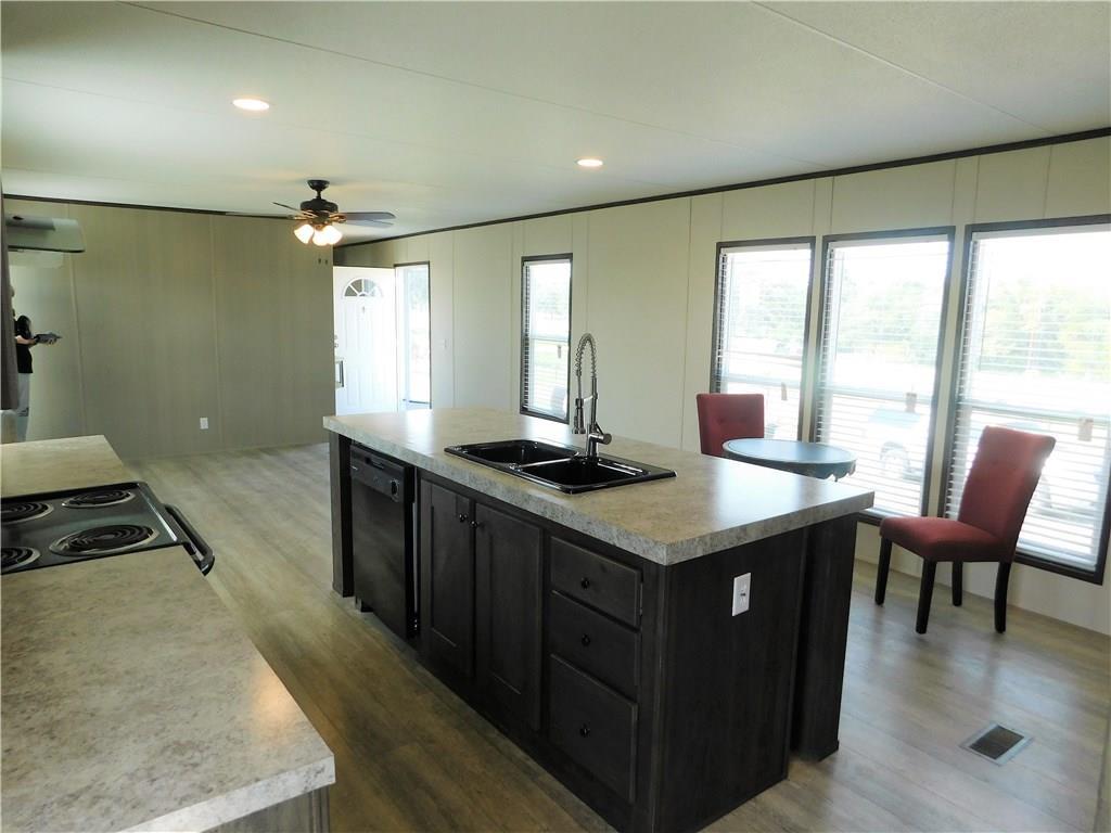 702 Paint Creek Rd, McDade, TX 78650