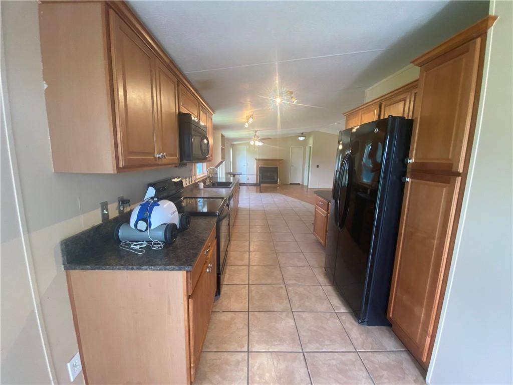 702 Paint Creek Rd, McDade, TX 78650