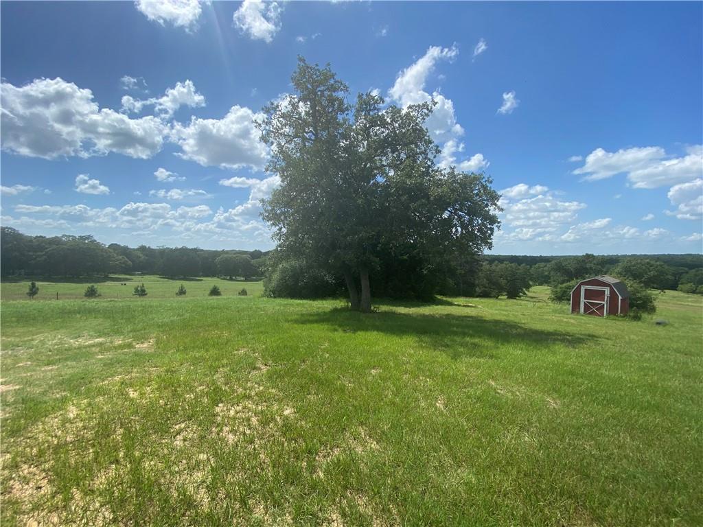 702 Paint Creek Rd, McDade, TX 78650