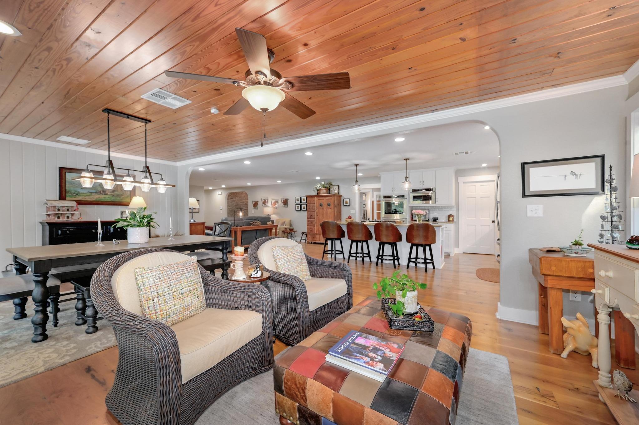 1020 River Rd, Wimberley, TX 78676