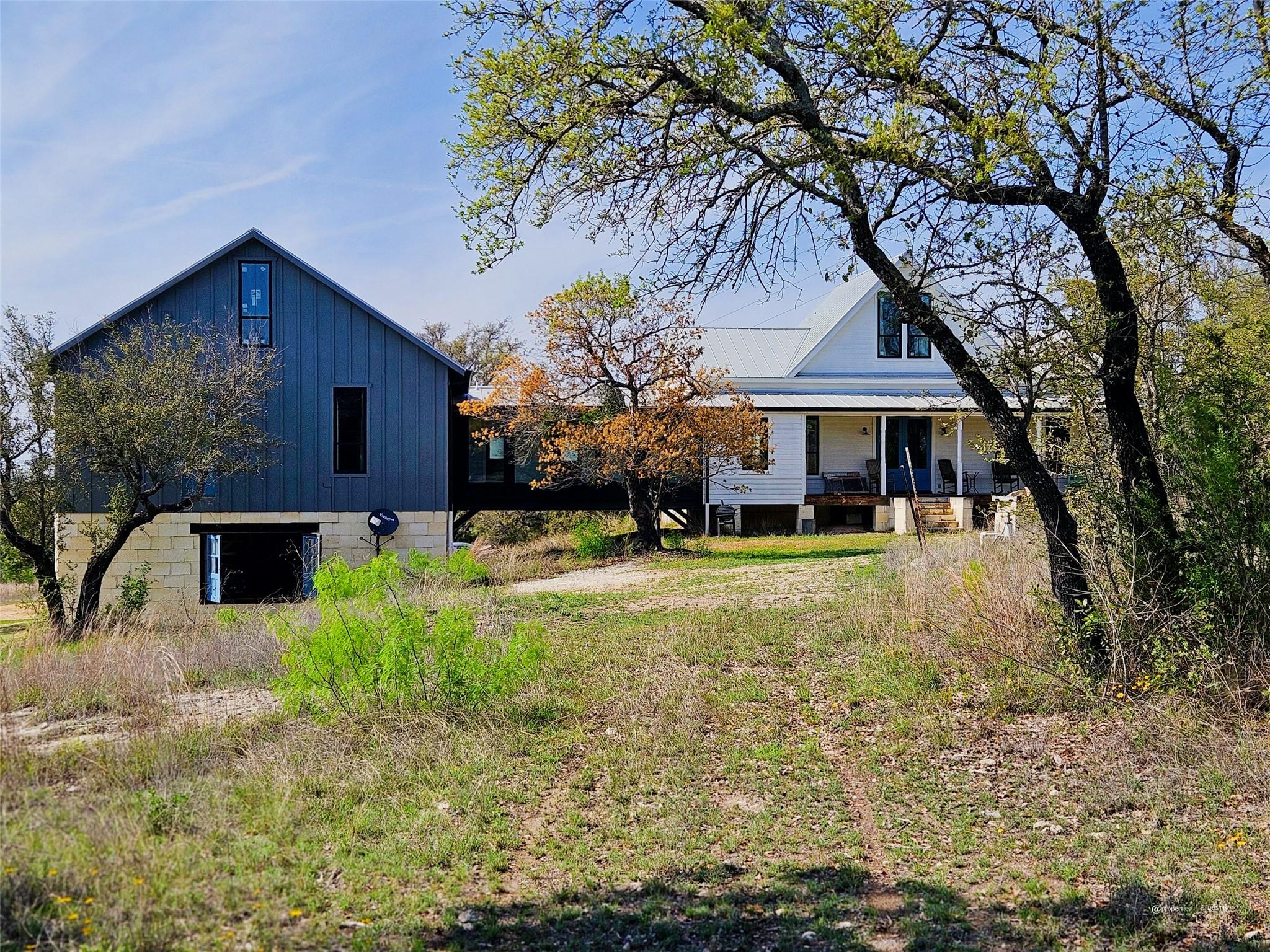 431 County Road 413, Spicewood, TX 78669