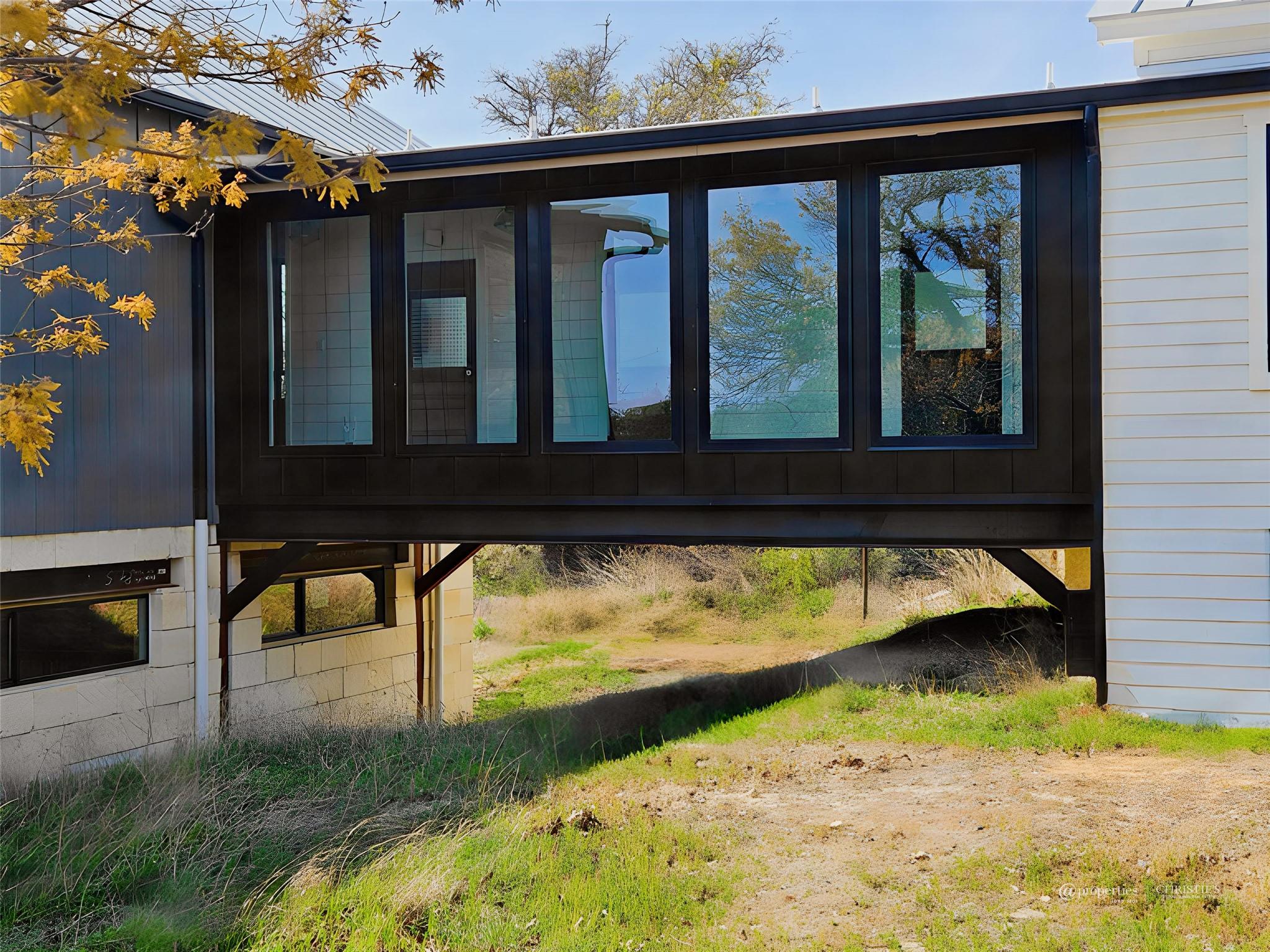 431 County Road 413, Spicewood, TX 78669