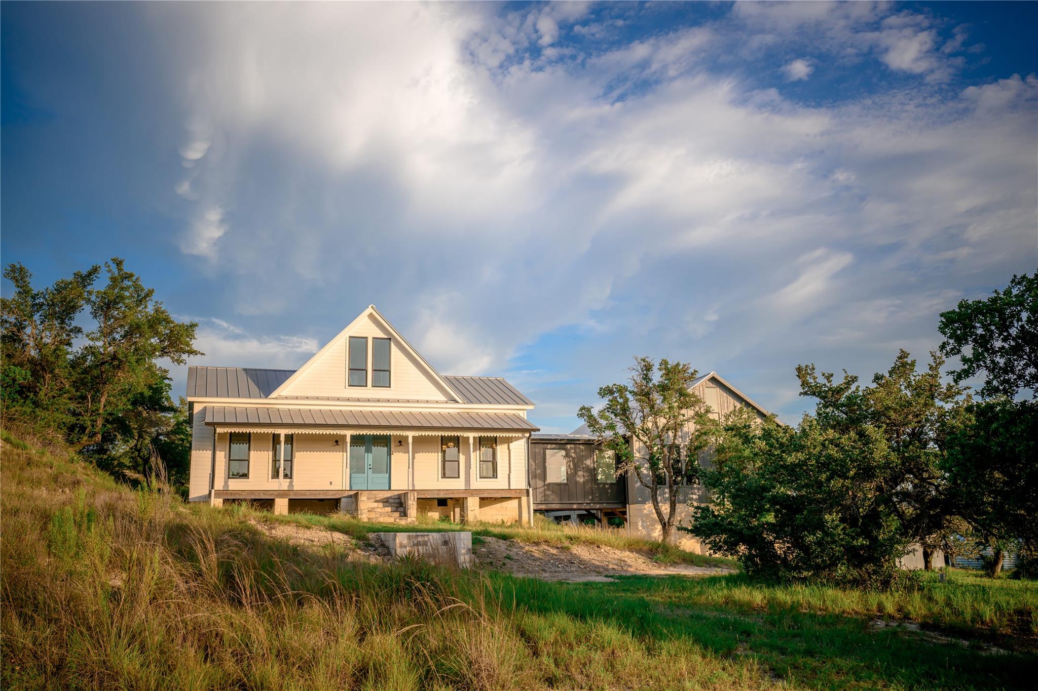 431 County Road 413, Spicewood, TX 78669