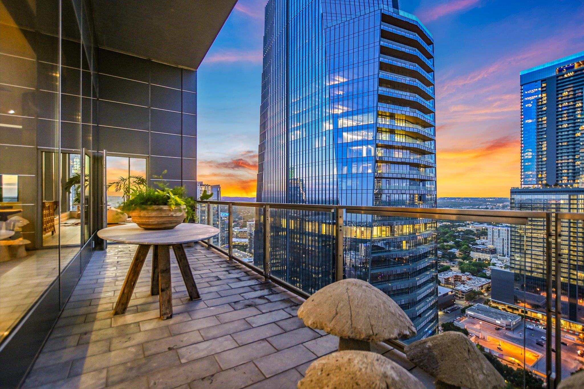 210 Lavaca St # 3603, Austin, TX 78701