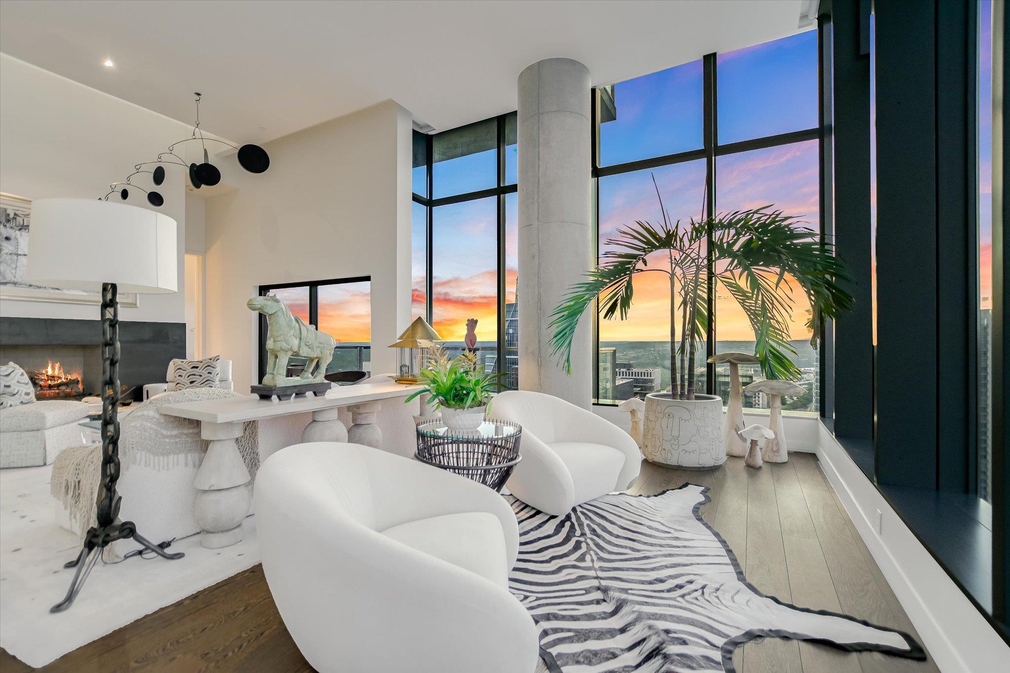 210 Lavaca St # 3603, Austin, TX 78701