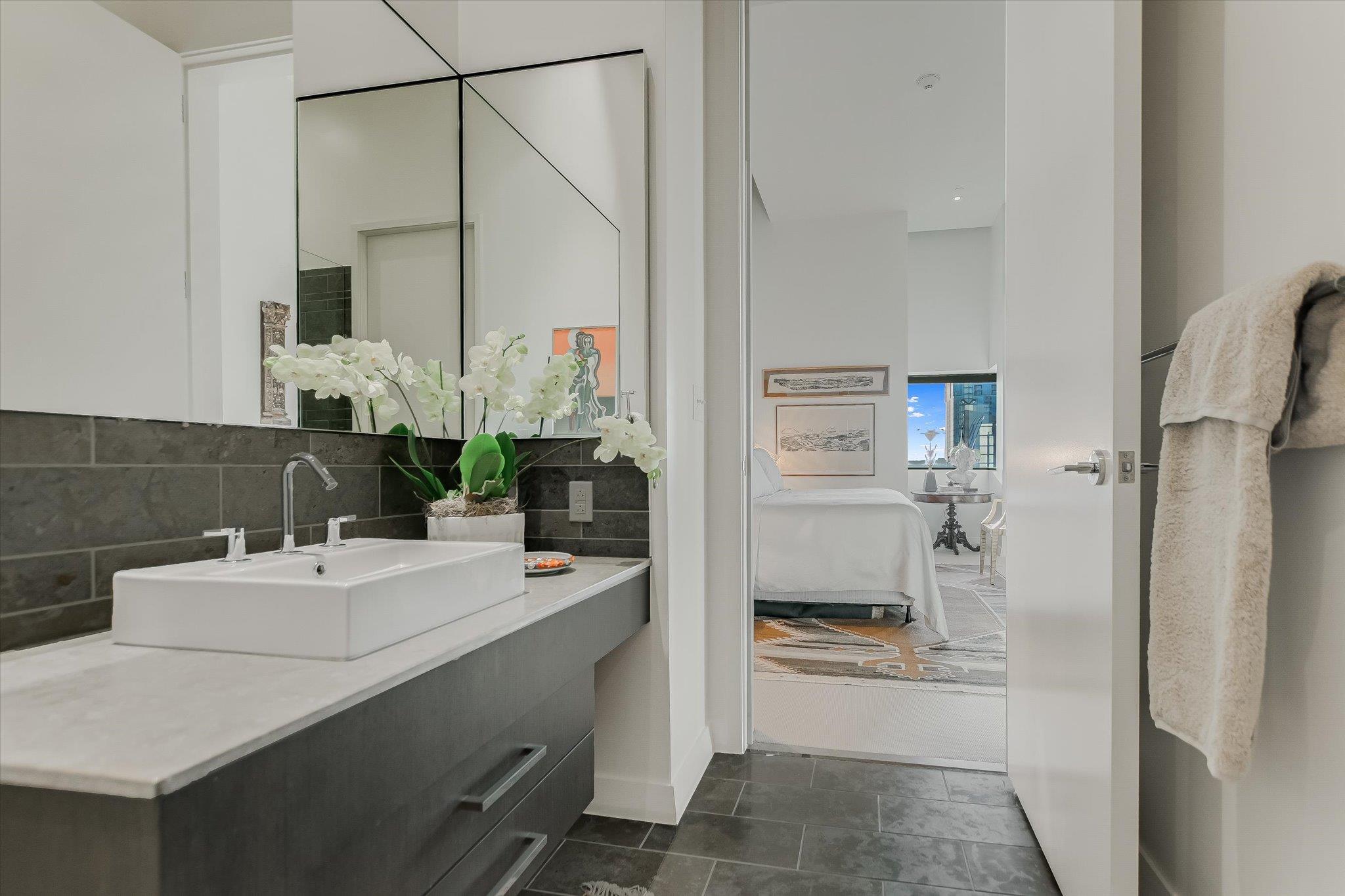 210 Lavaca St # 3603, Austin, TX 78701