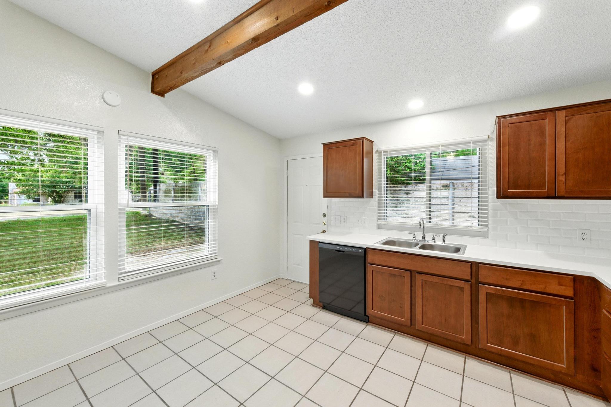 2002 Rabb Rd, Austin, TX 78704