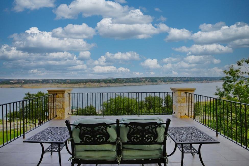 1353 Osprey Ridge Loop, Lago Vista, TX 78645