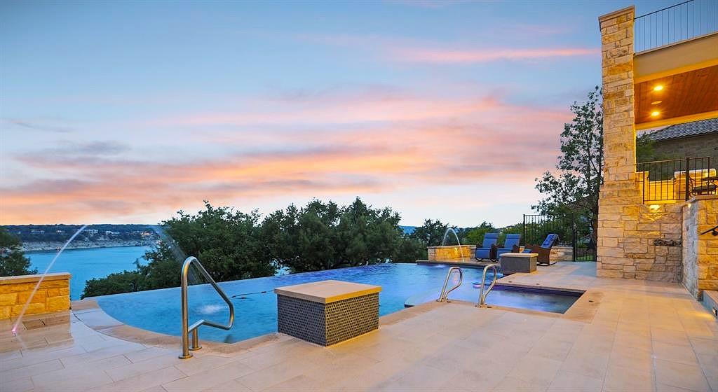 1353 Osprey Ridge Loop, Lago Vista, TX 78645