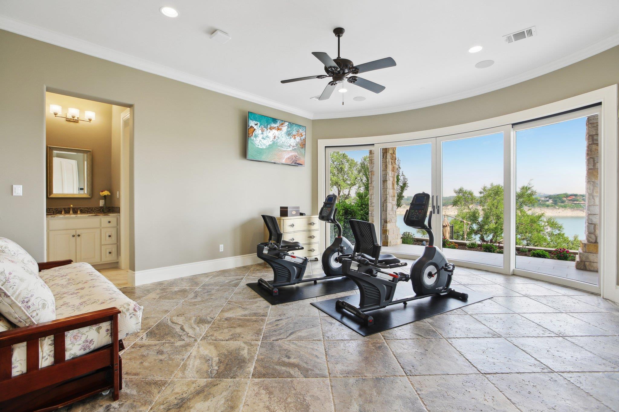 1353 Osprey Ridge Loop, Lago Vista, TX 78645