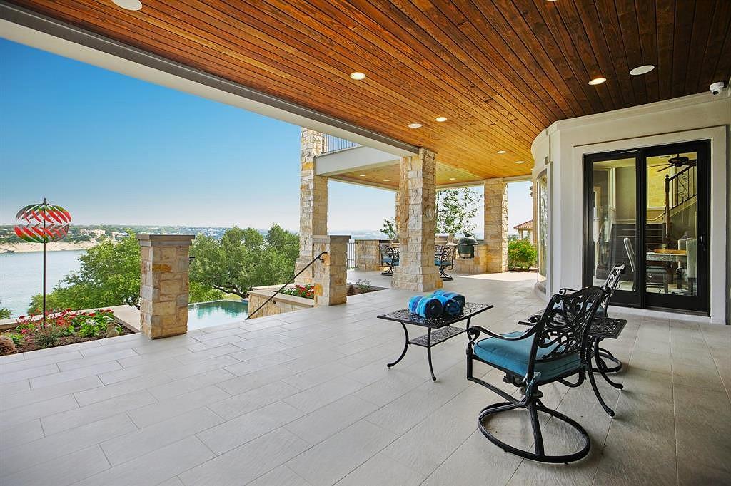 1353 Osprey Ridge Loop, Lago Vista, TX 78645