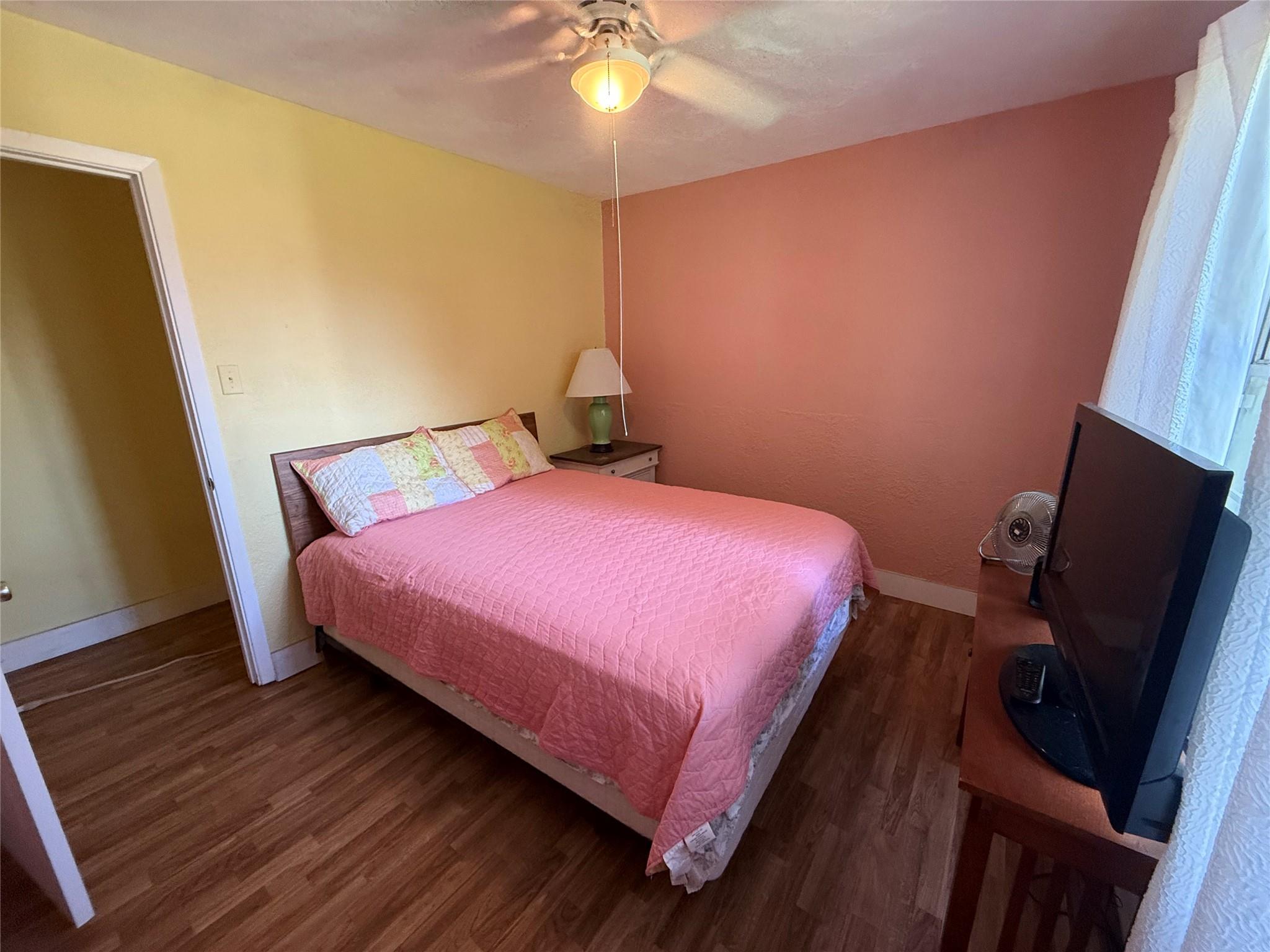2325 11th St, Port Neches, TX 77651