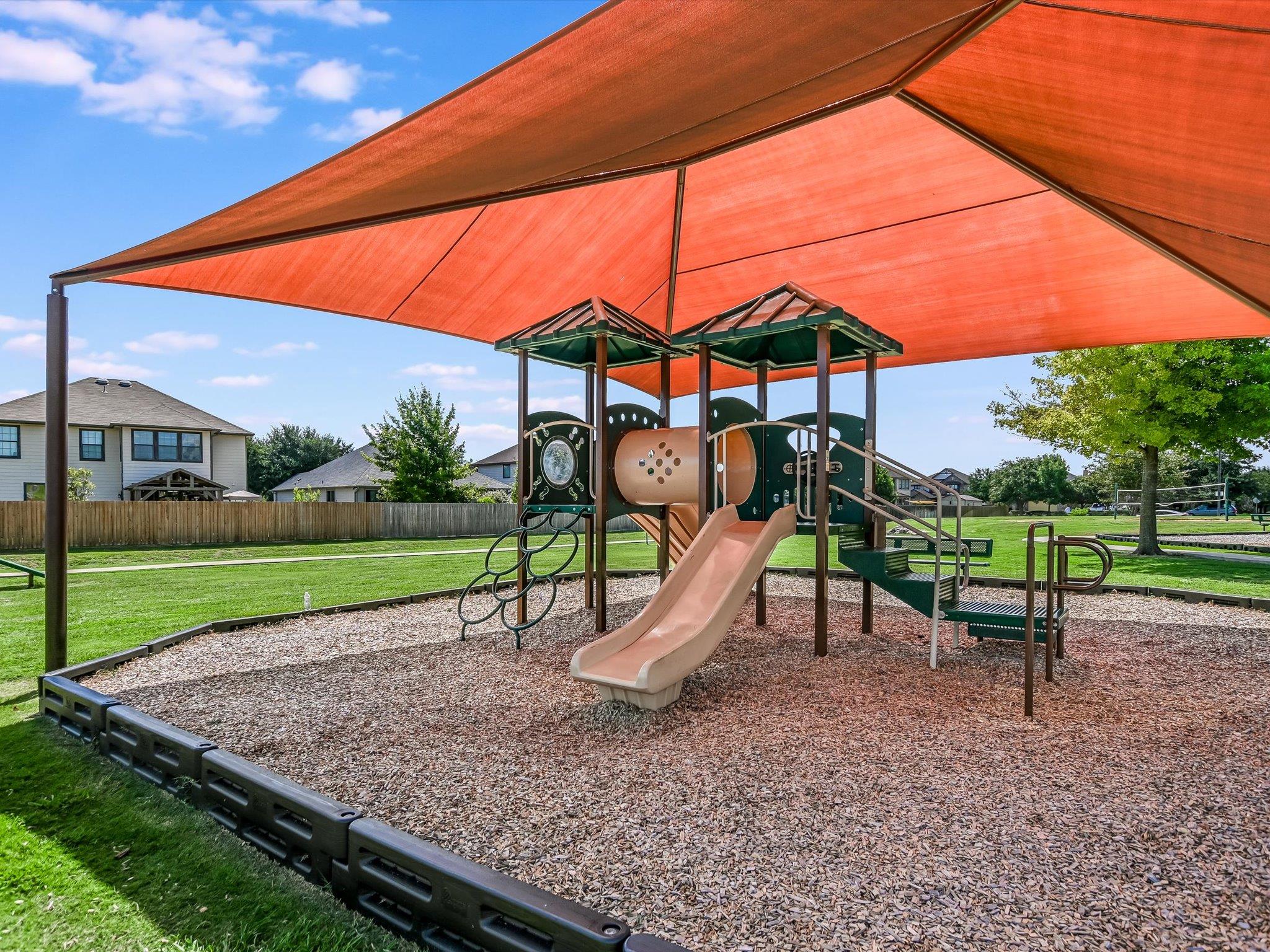 241 Sunnyside Dr, Kyle, TX 78640