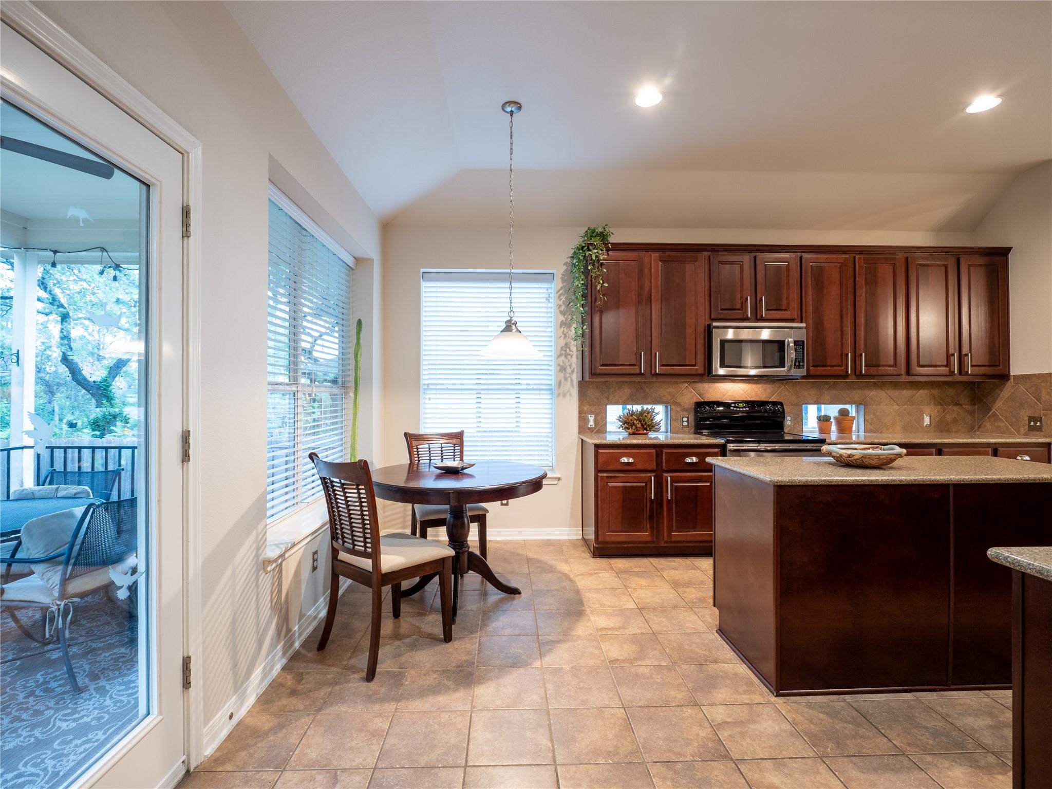 2214 Yellow Bird Trl, Austin, TX 78734