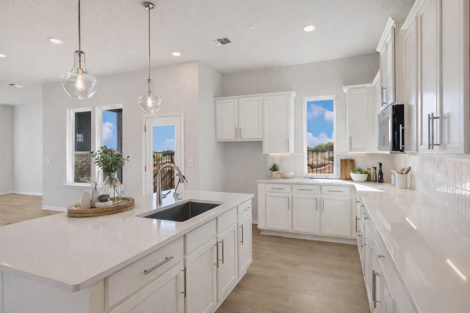 8610 Dongan Dr, Austin, TX 78744