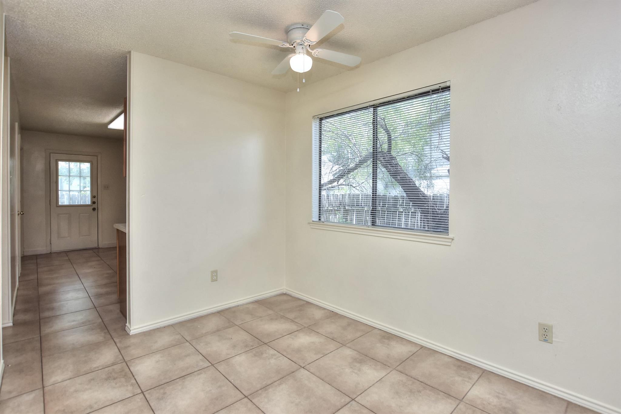 517 Luther Dr, Georgetown, TX 78628