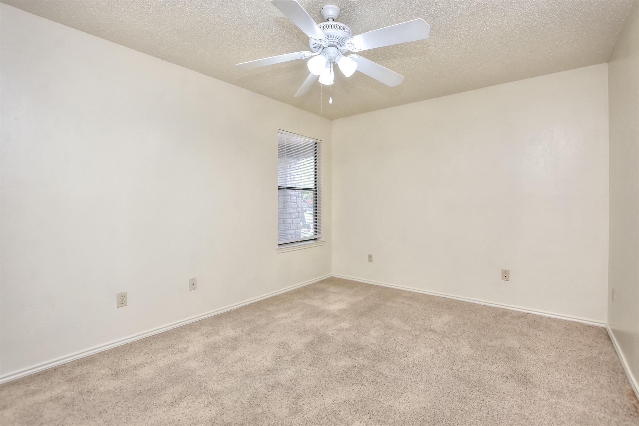 517 Luther Dr, Georgetown, TX 78628