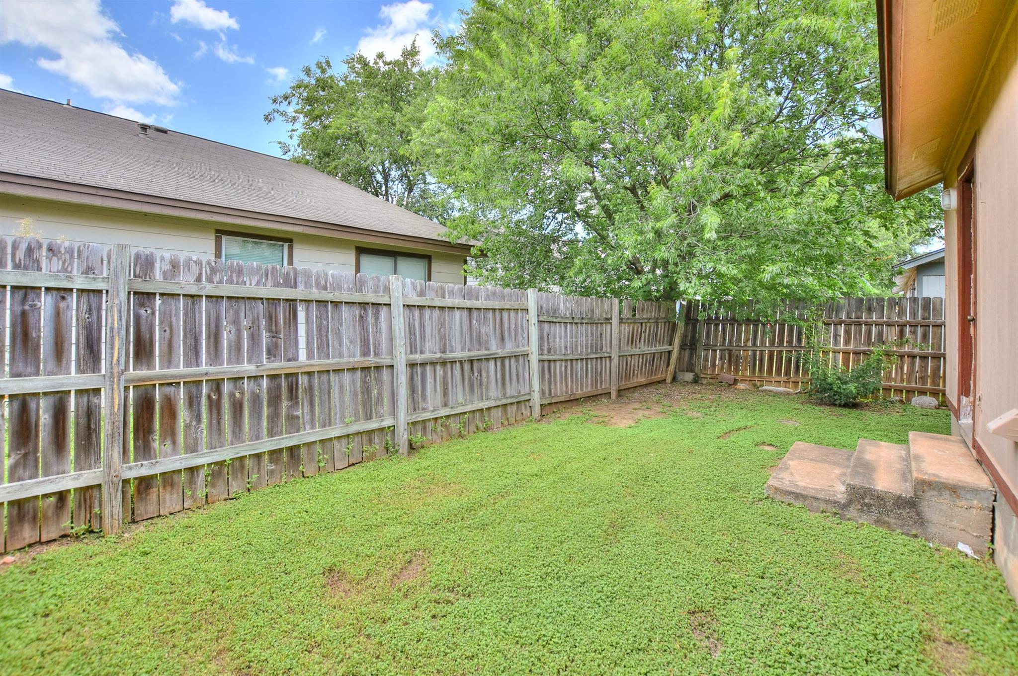 517 Luther Dr, Georgetown, TX 78628