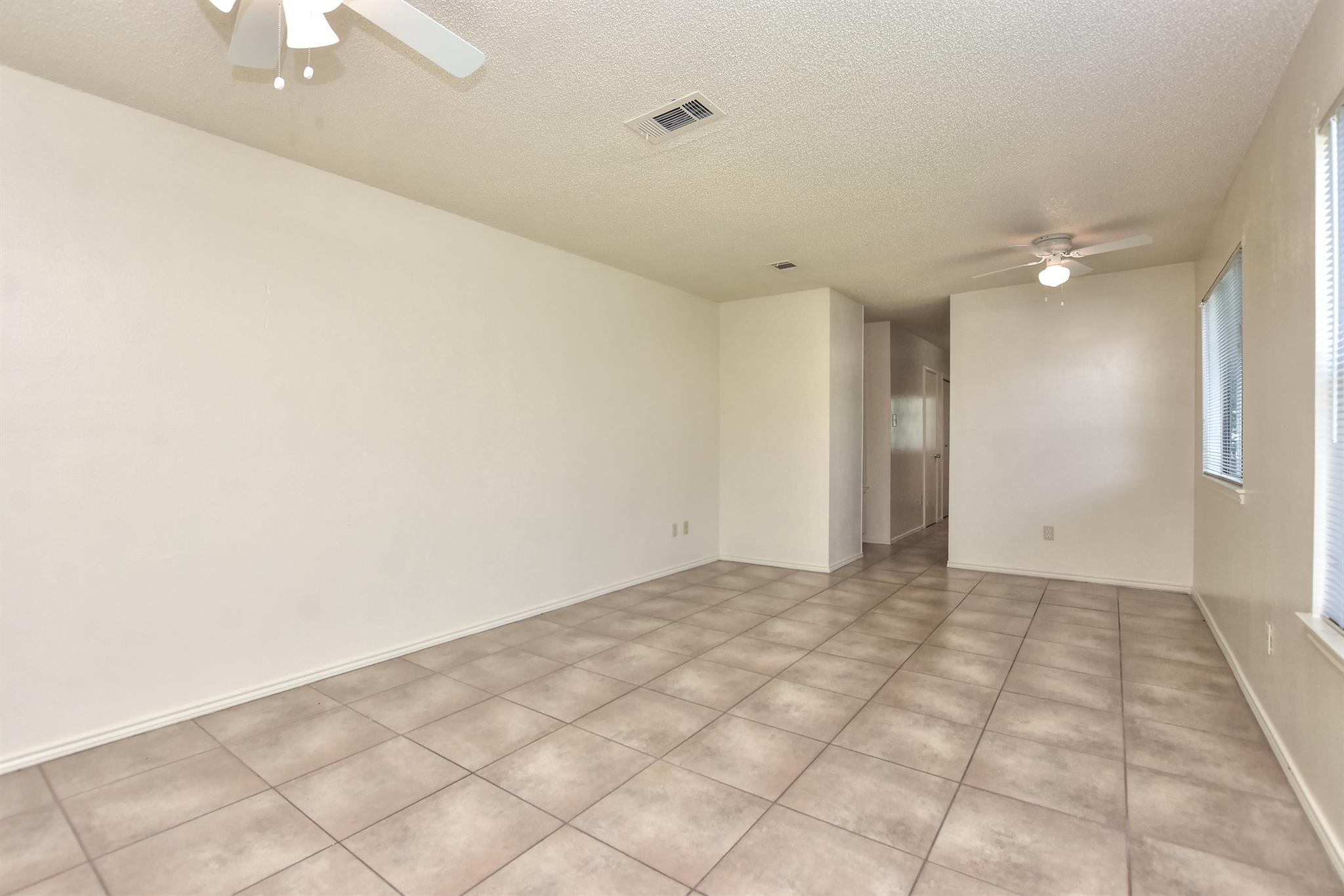 517 Luther Dr, Georgetown, TX 78628