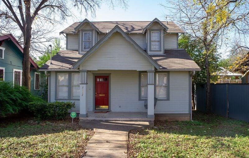 2832 Salado St, Austin, TX 78705