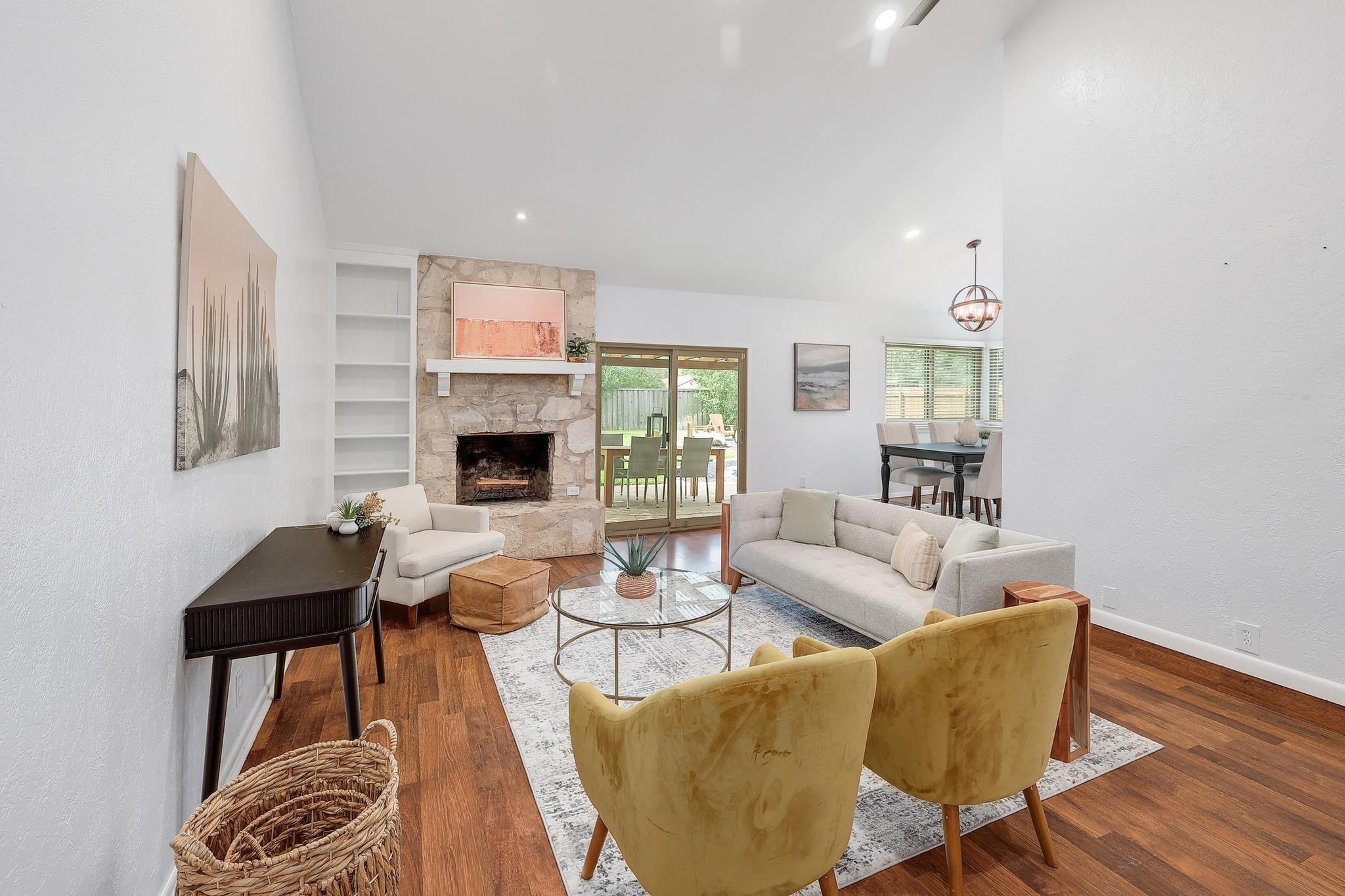 9417 Longvale Dr, Austin, TX 78729