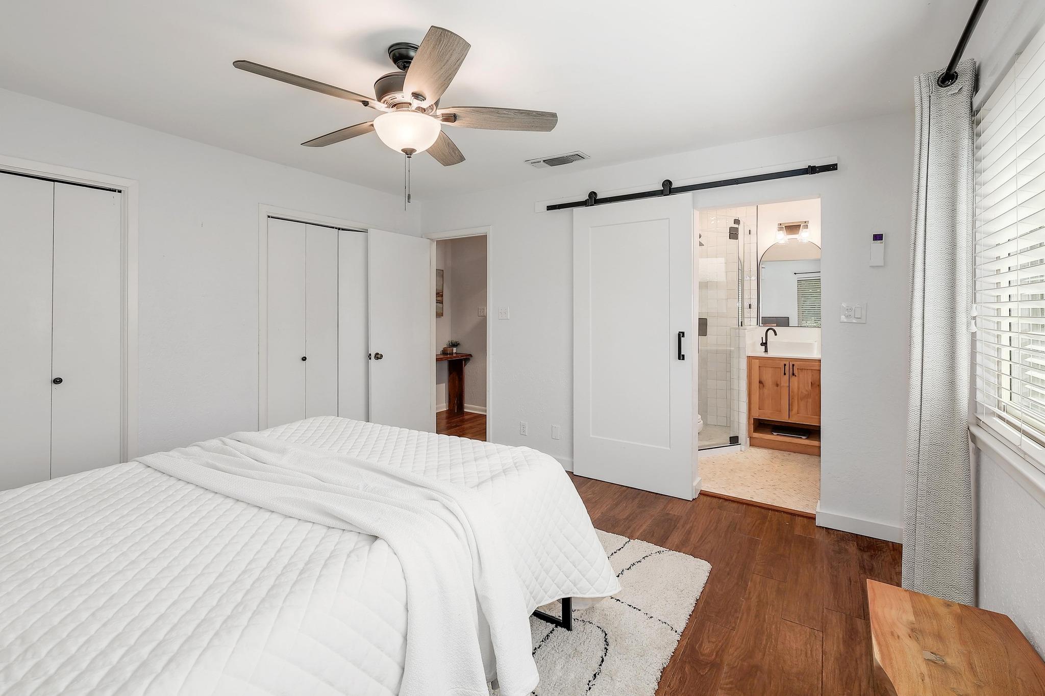 9417 Longvale Dr, Austin, TX 78729