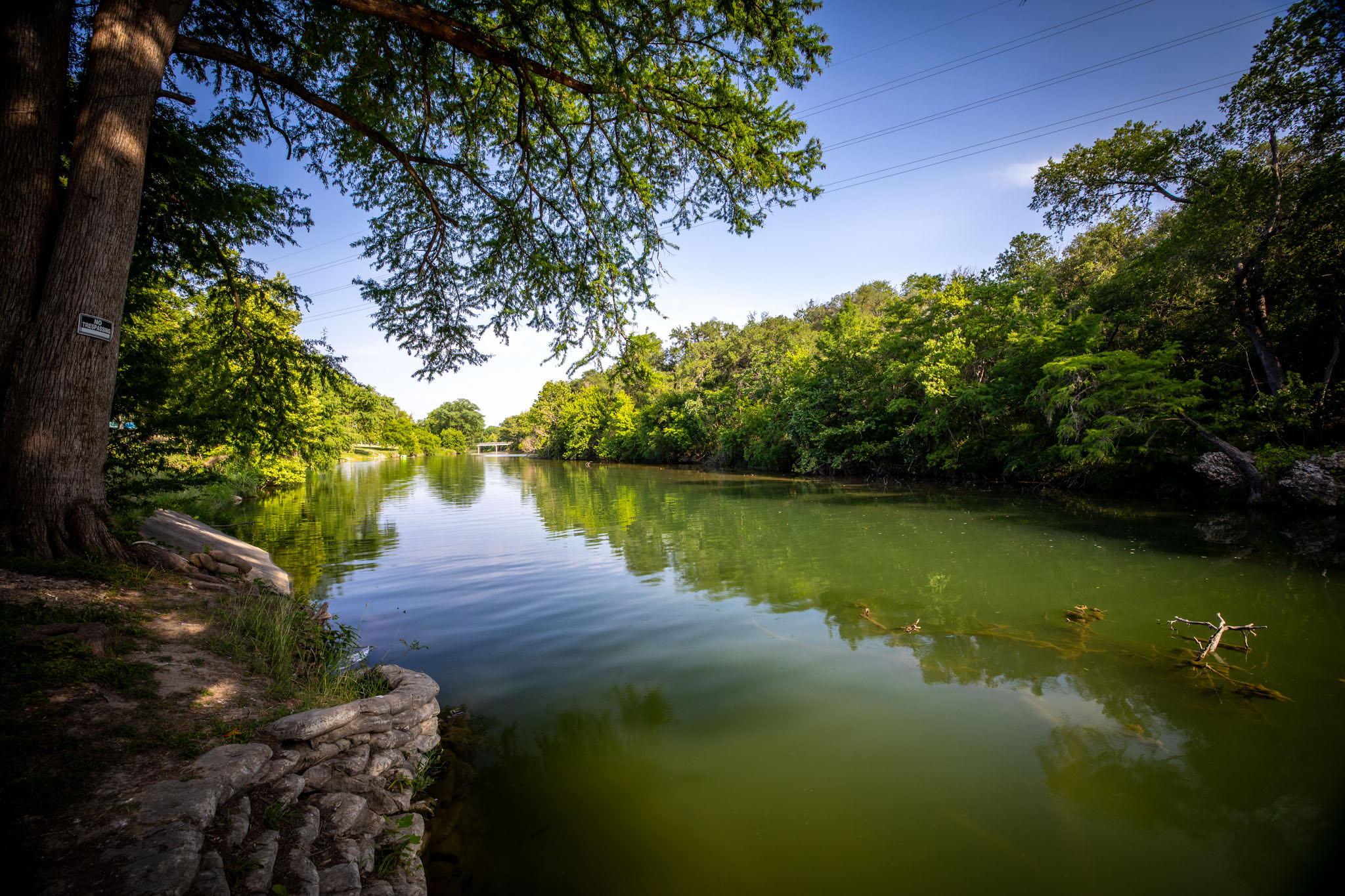 1106 Hillcrest Dr, New Braunfels, TX 78130