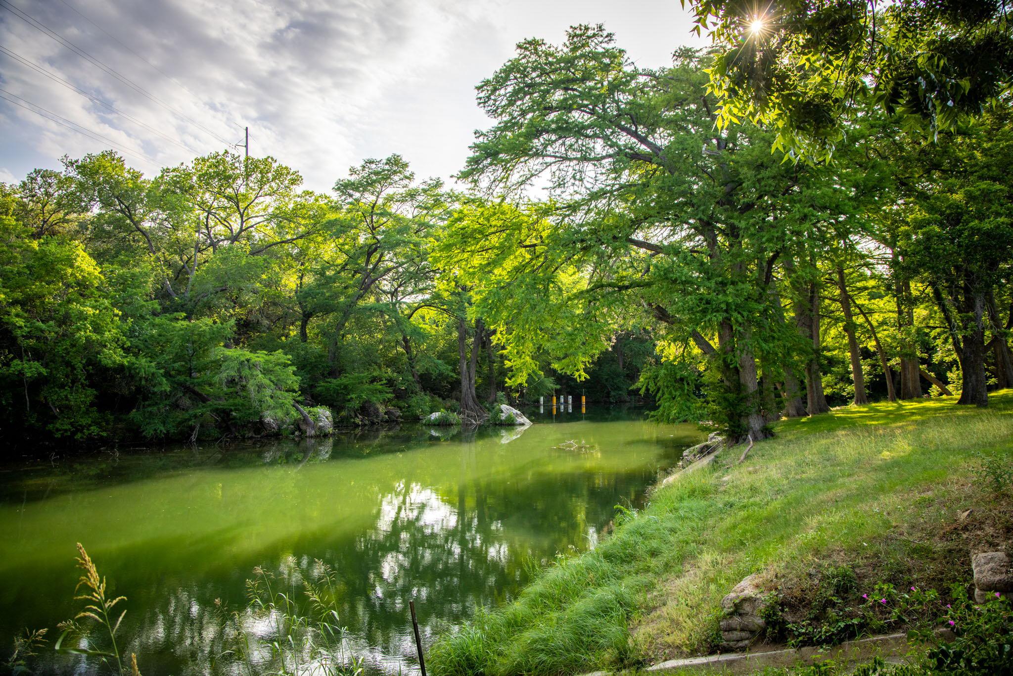 1106 Hillcrest Dr, New Braunfels, TX 78130