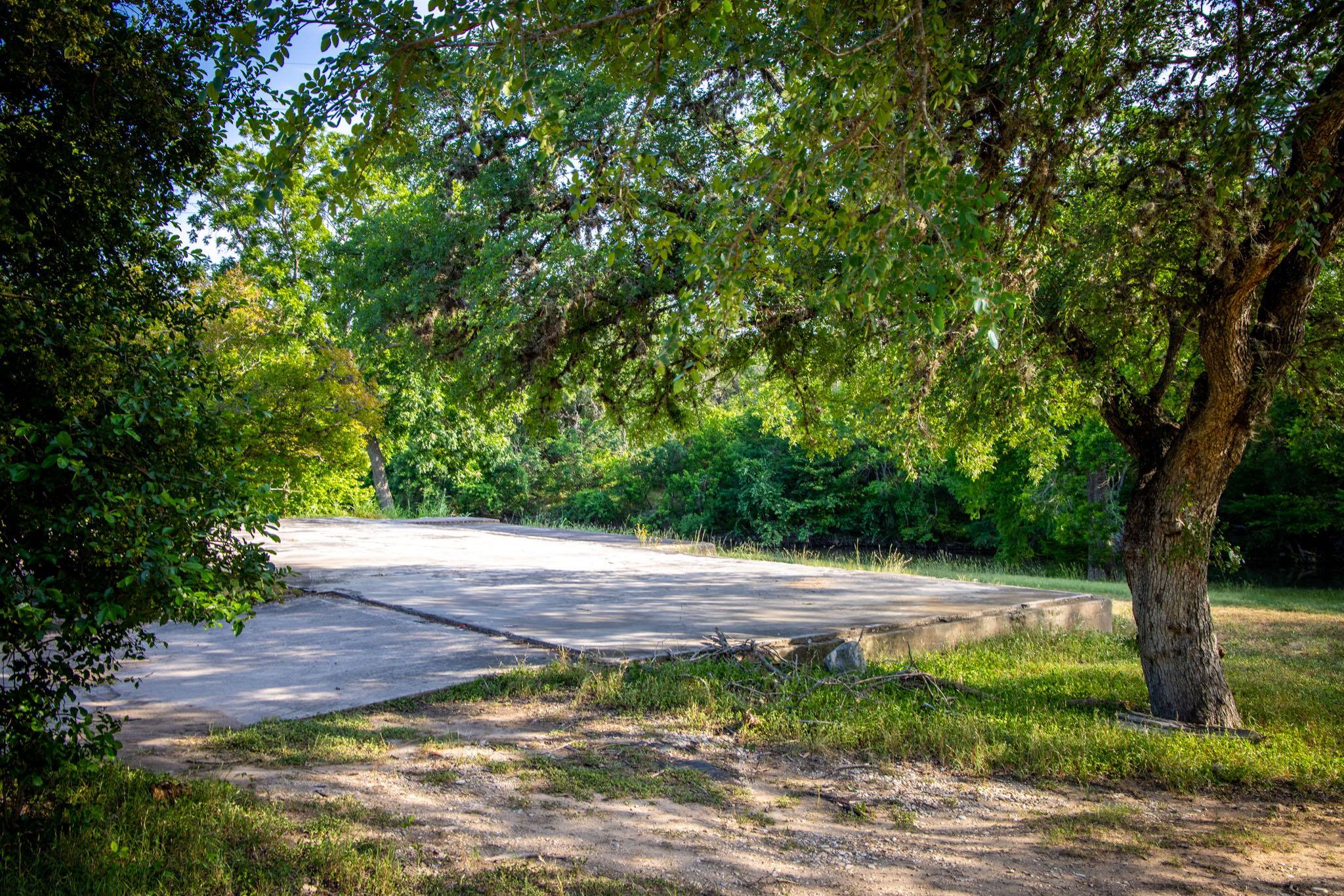 1106 Hillcrest Dr, New Braunfels, TX 78130