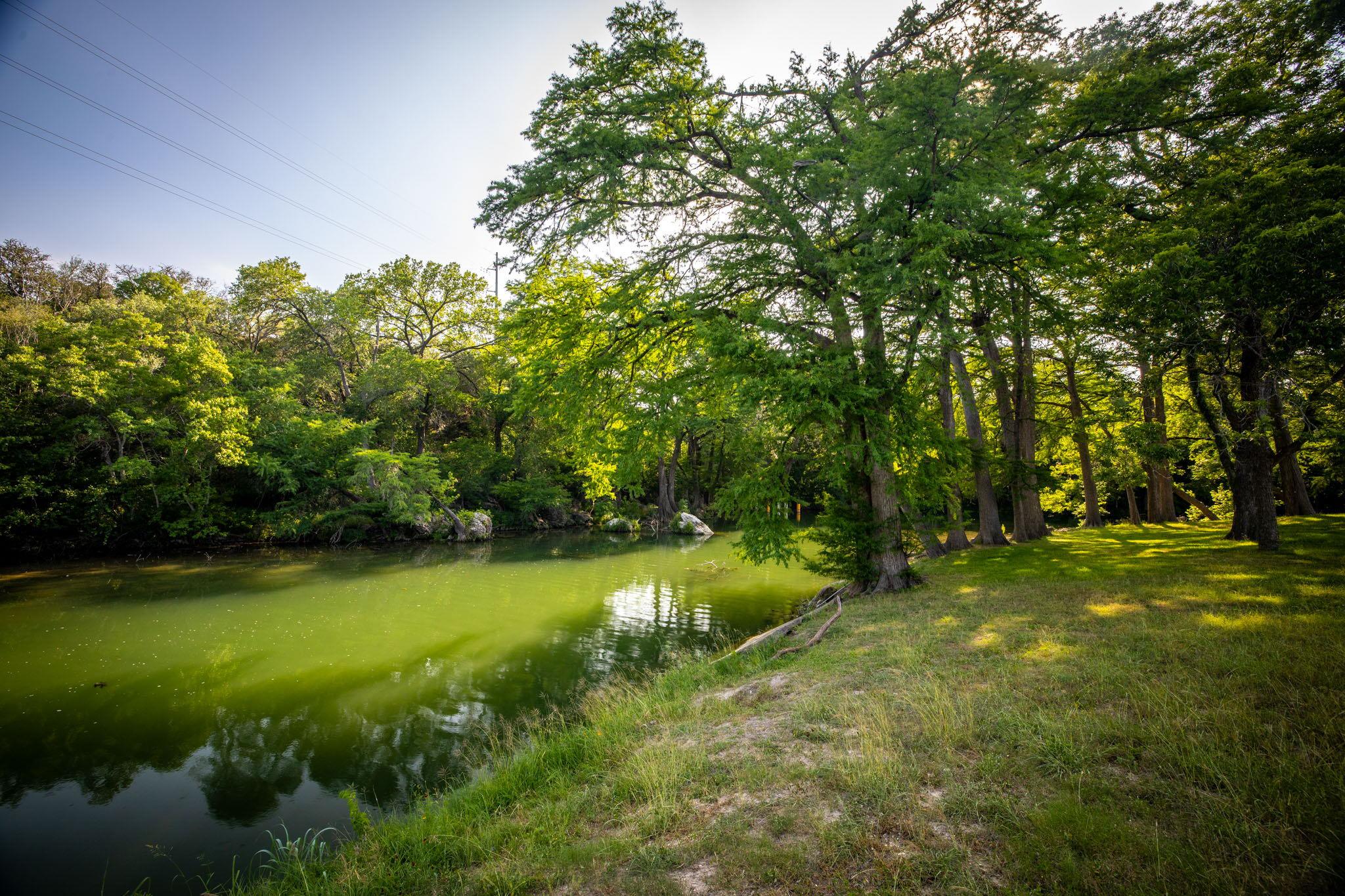 1106 Hillcrest Dr, New Braunfels, TX 78130