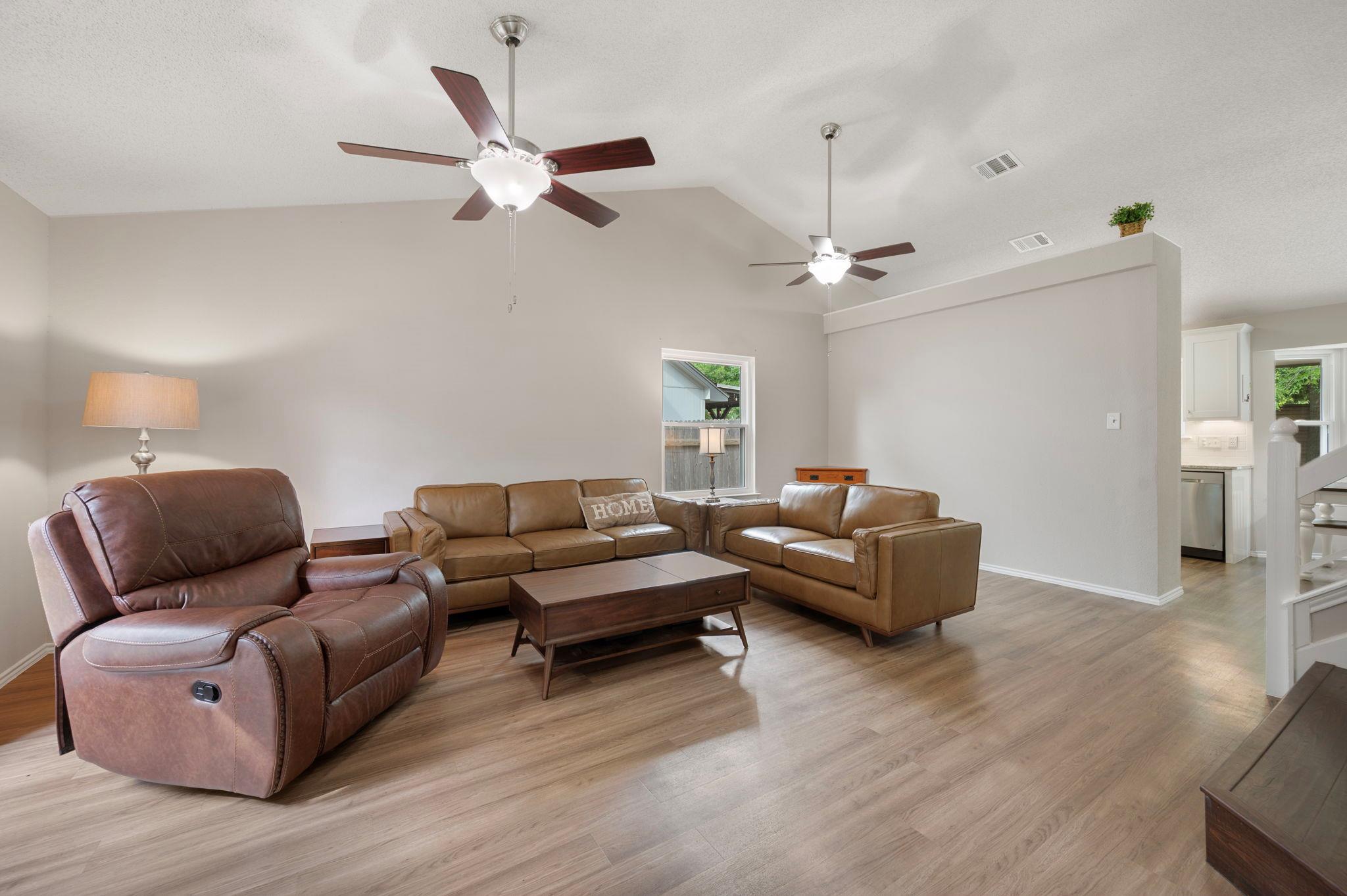 1608 White Oak Loop, Round Rock, TX 78681