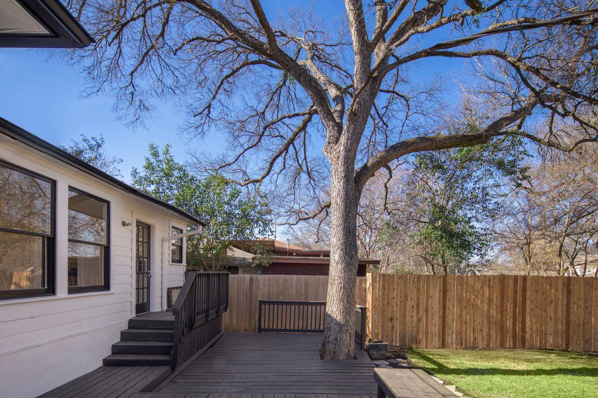 1704 Northwood Rd, Austin, TX 78703