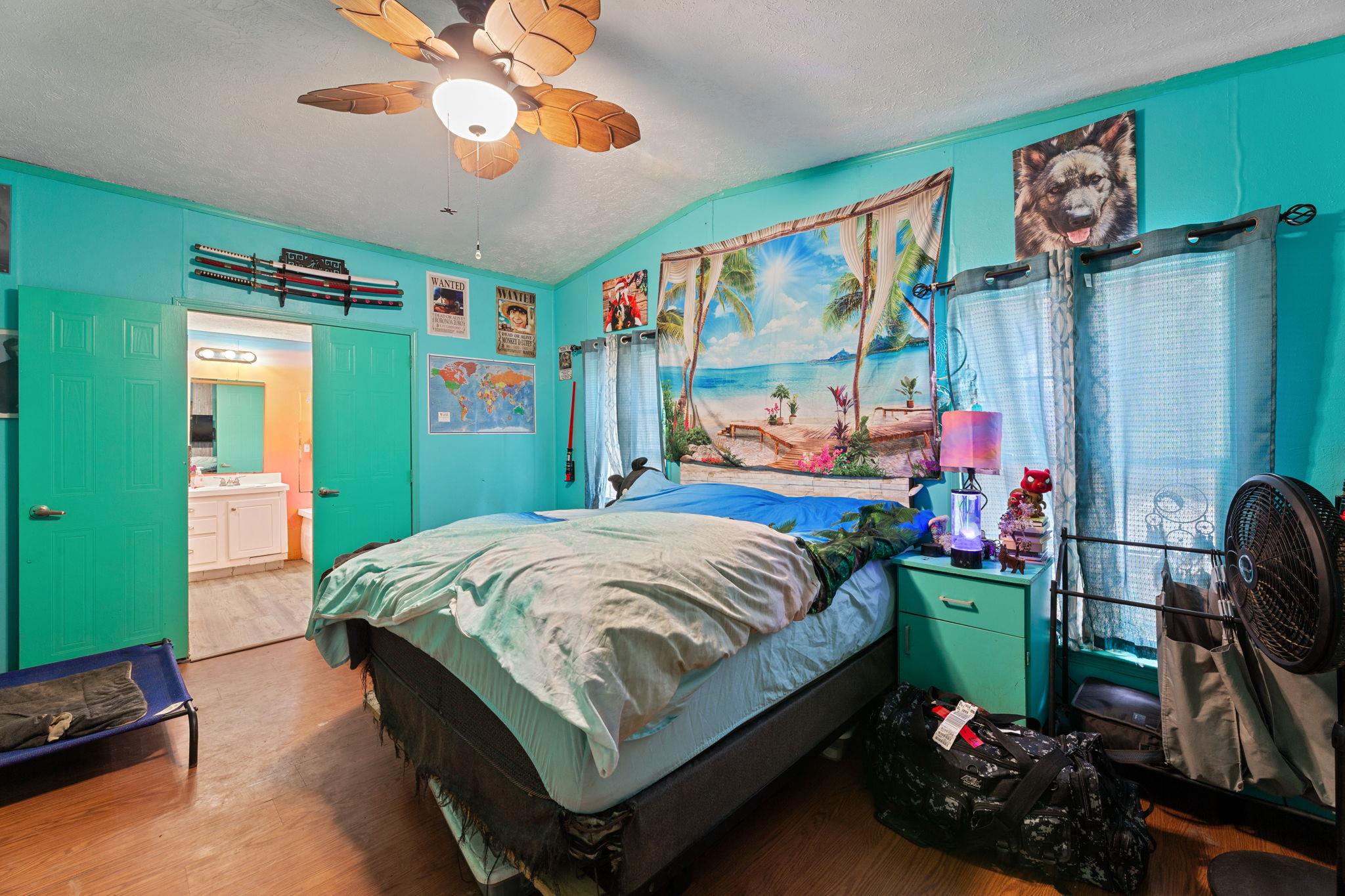216 SQUIRREL Run, Paige, TX 78659