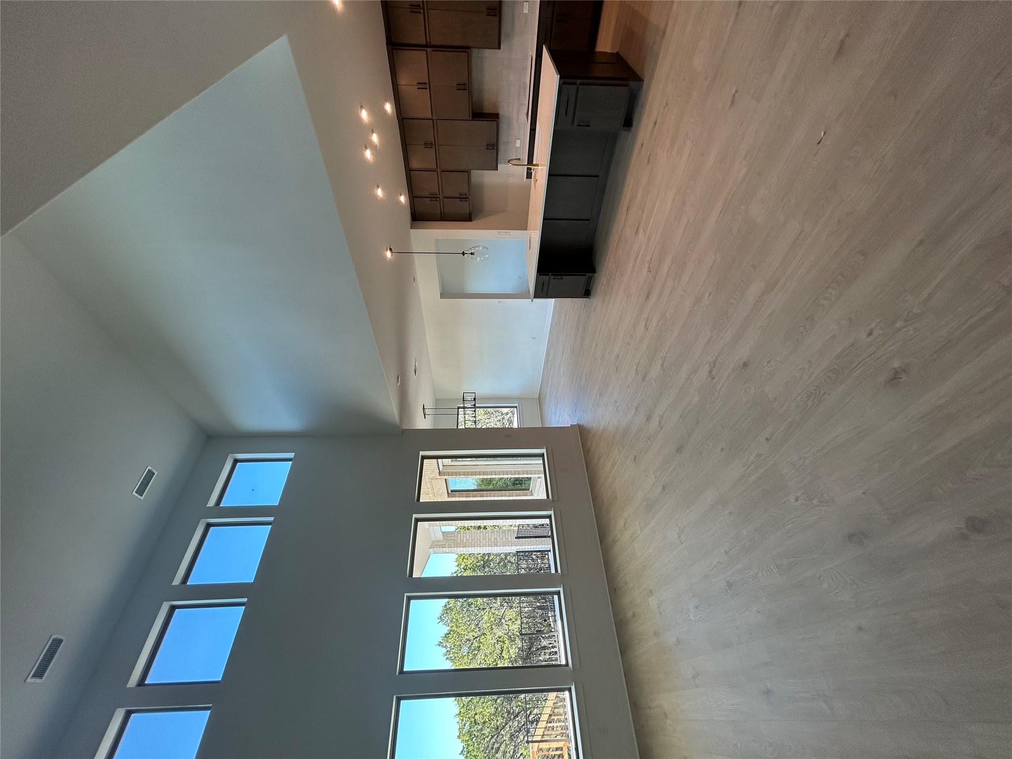 1904 Crimson Sunset Dr, Georgetown, TX 78628